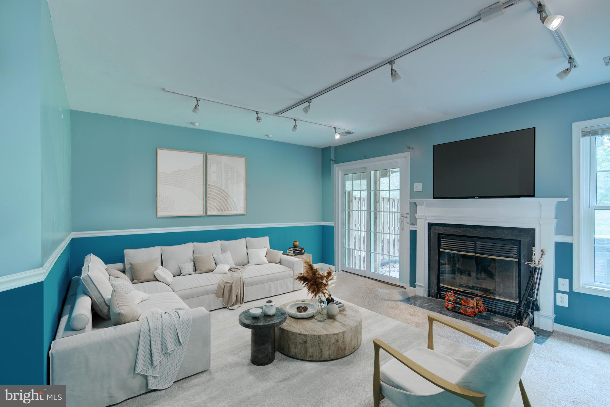 ASHBURN FARM - Residential