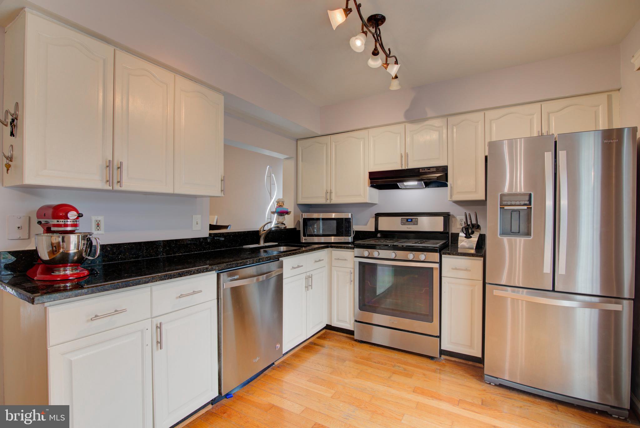 ASHBURN FARM - Residential