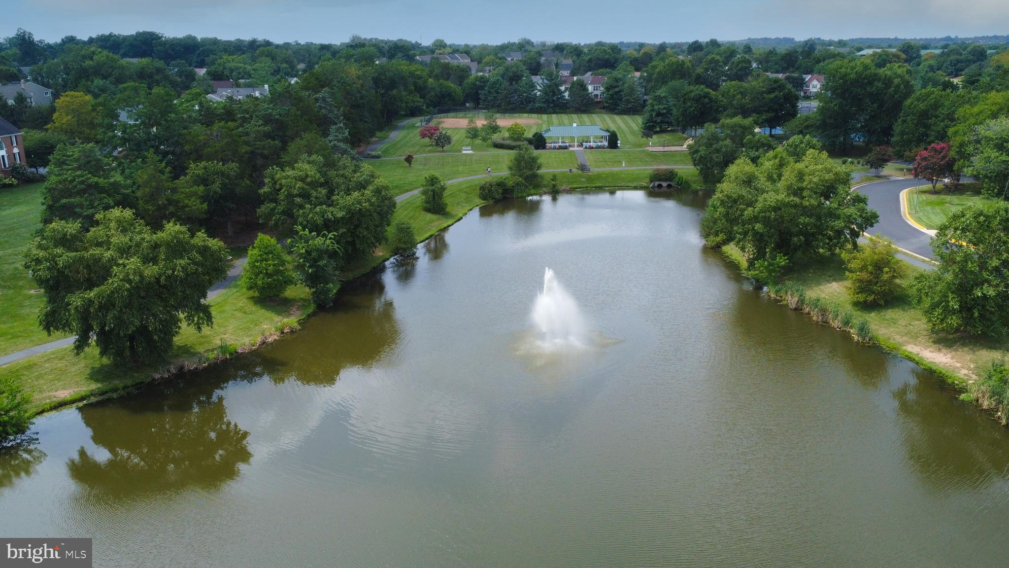 ASHBURN FARM - Residential