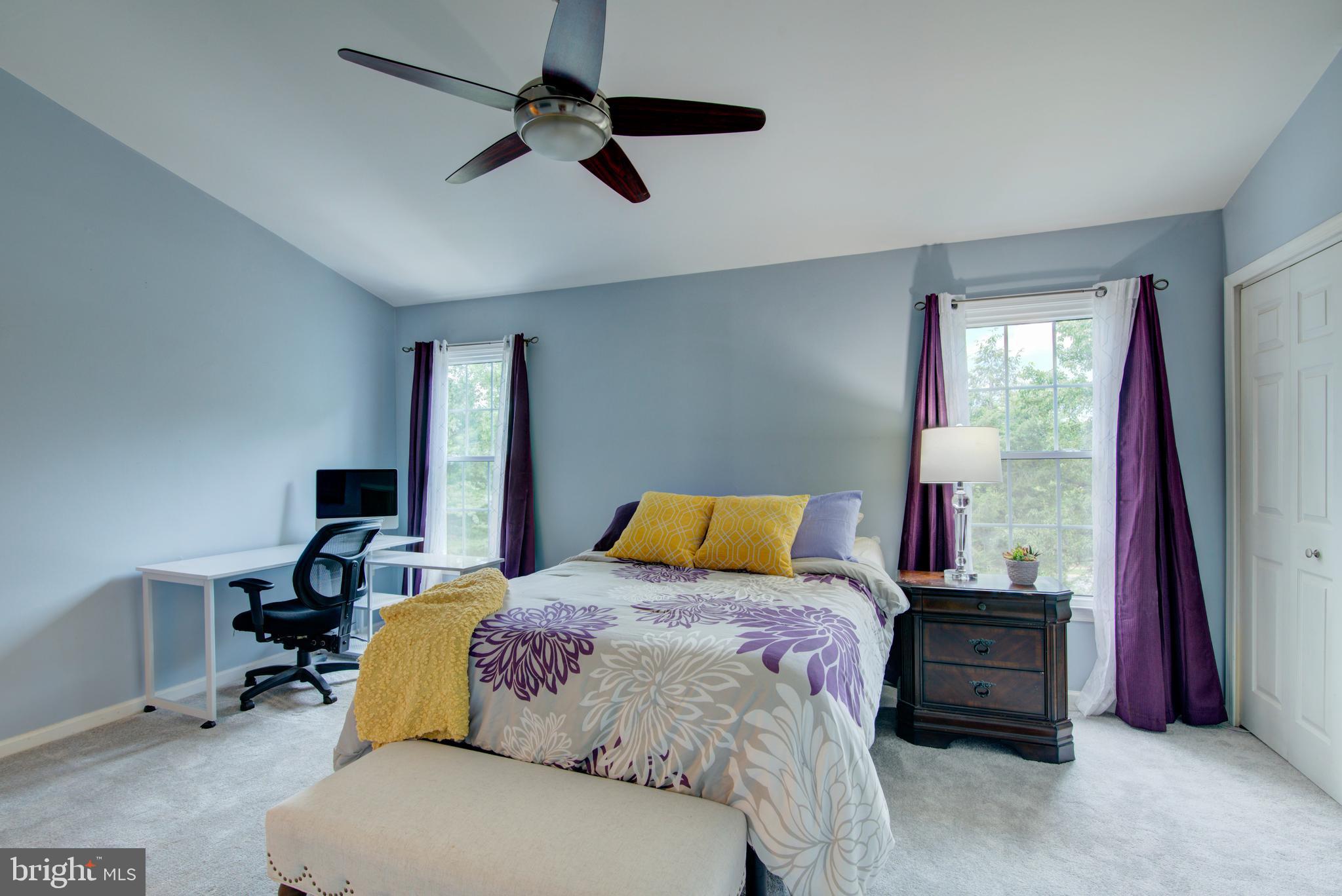 ASHBURN FARM - Residential