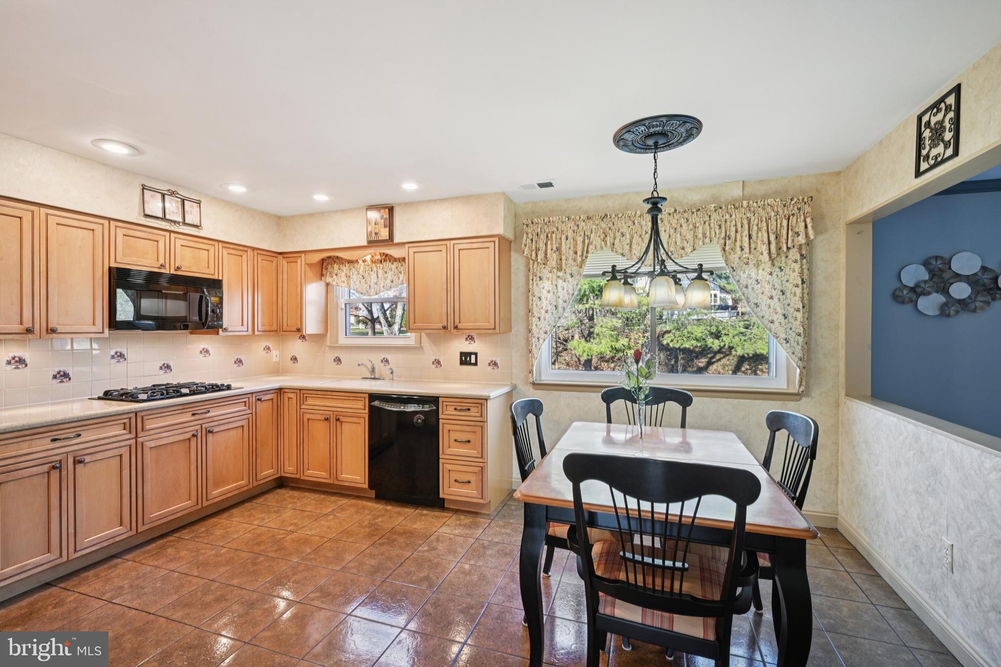 NORRITON WOODS - Residential