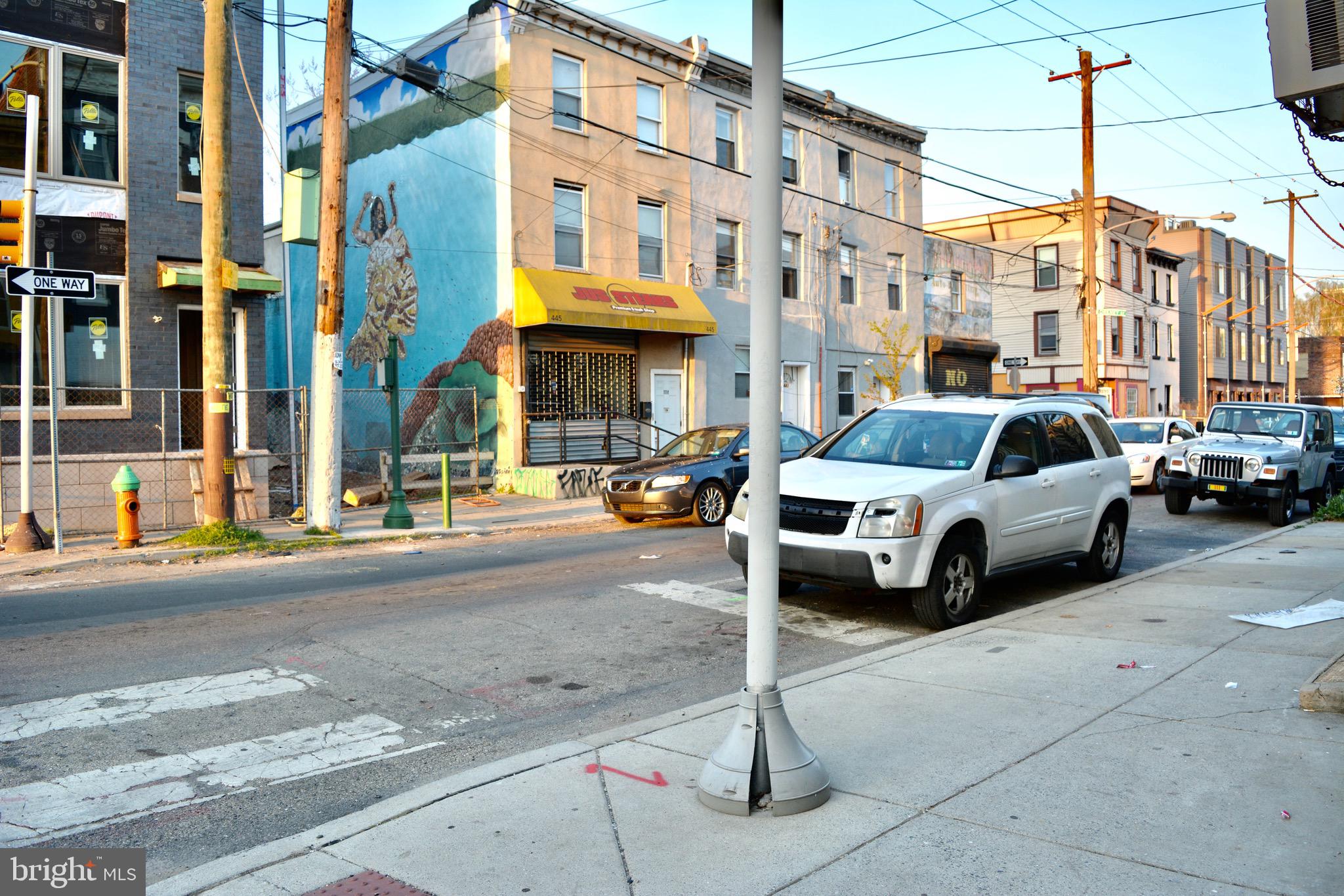 NORRIS SQUARE - Residential