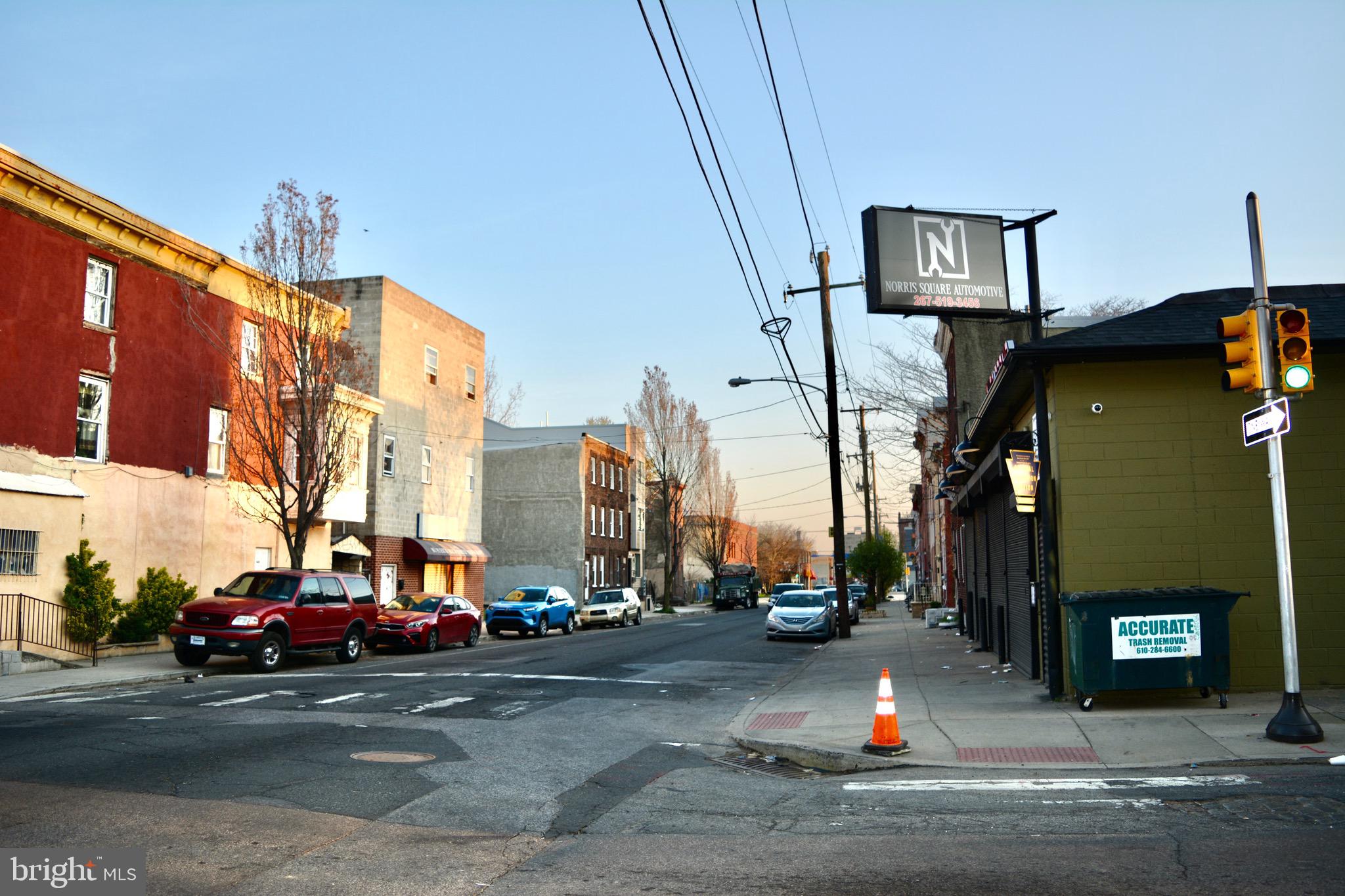 NORRIS SQUARE - Residential