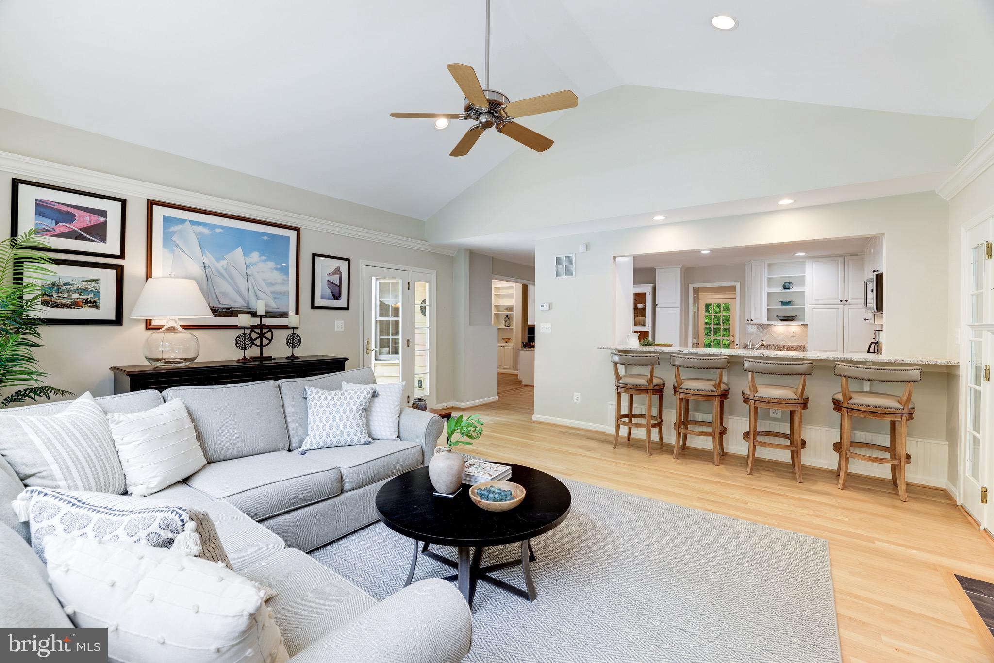 PEACOCK STATION - Residential