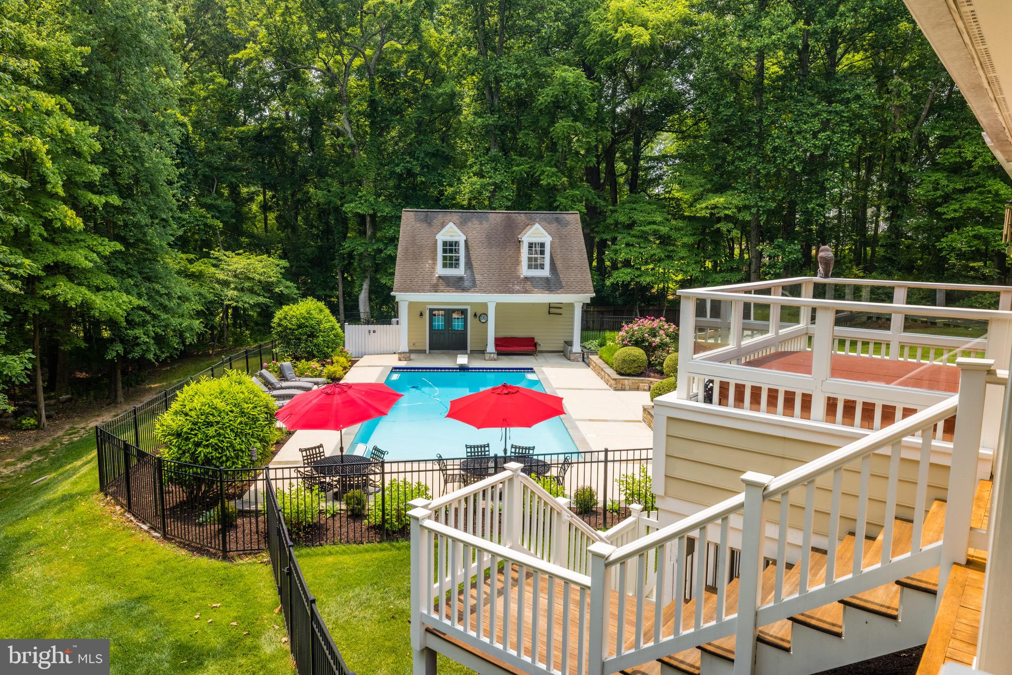 PEACOCK STATION - Residential