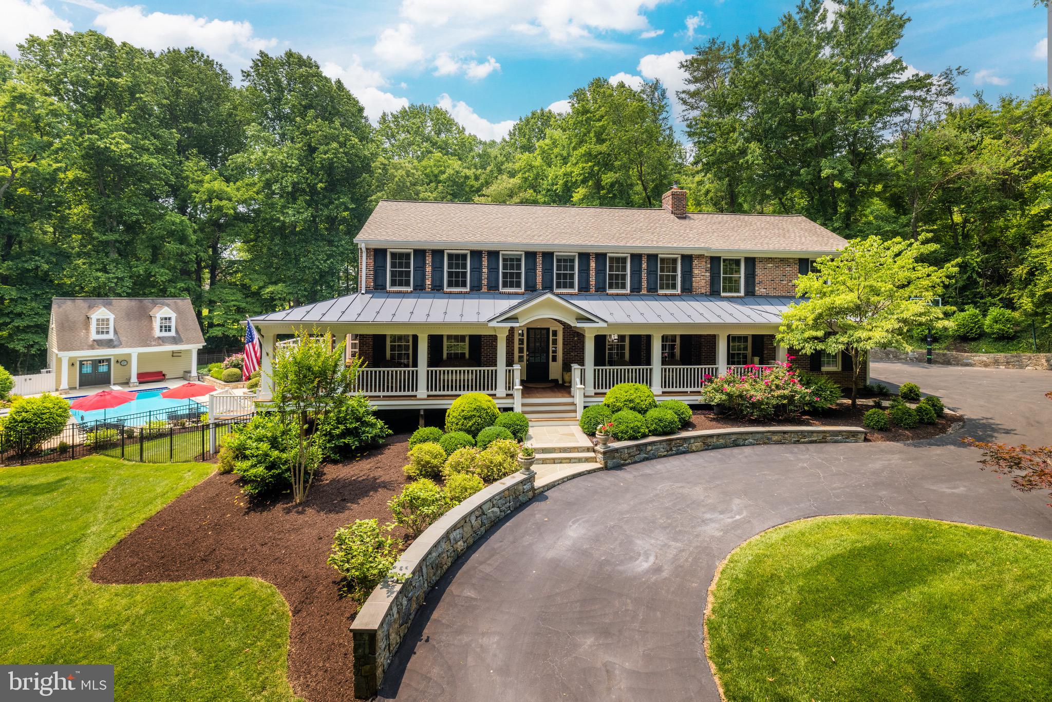 PEACOCK STATION - Residential