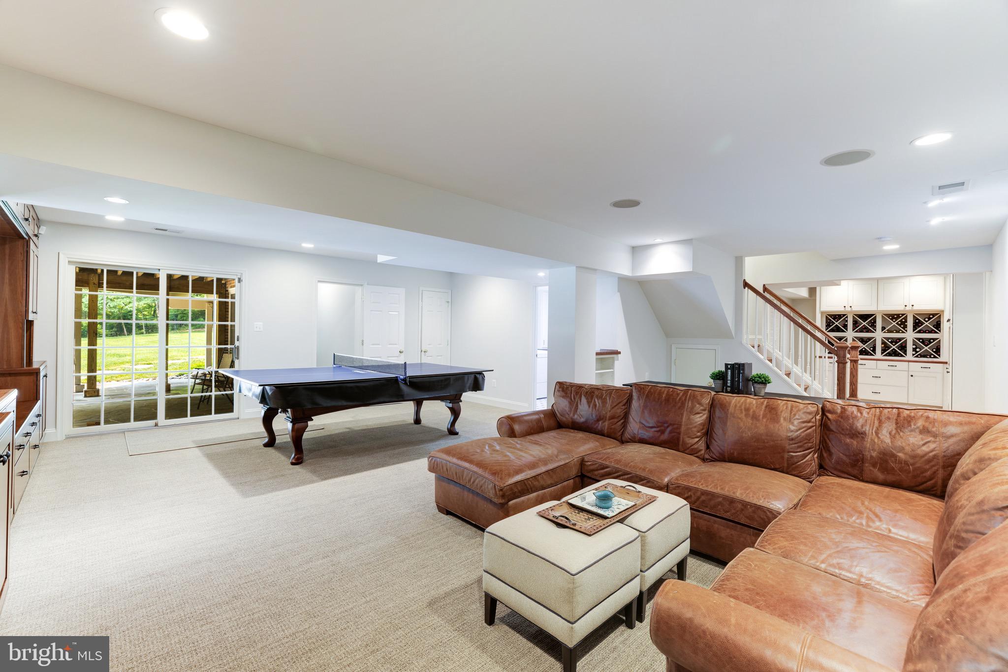 PEACOCK STATION - Residential