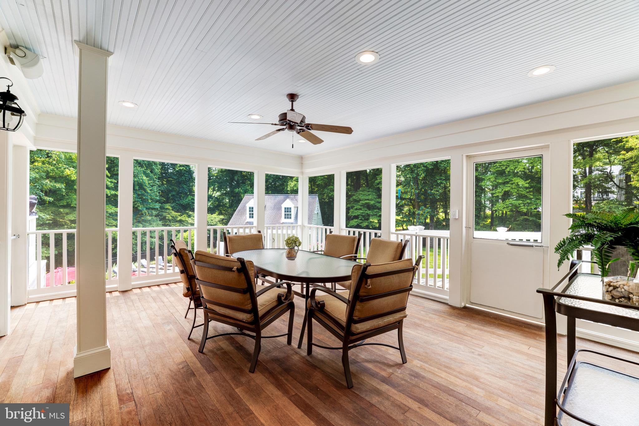 PEACOCK STATION - Residential