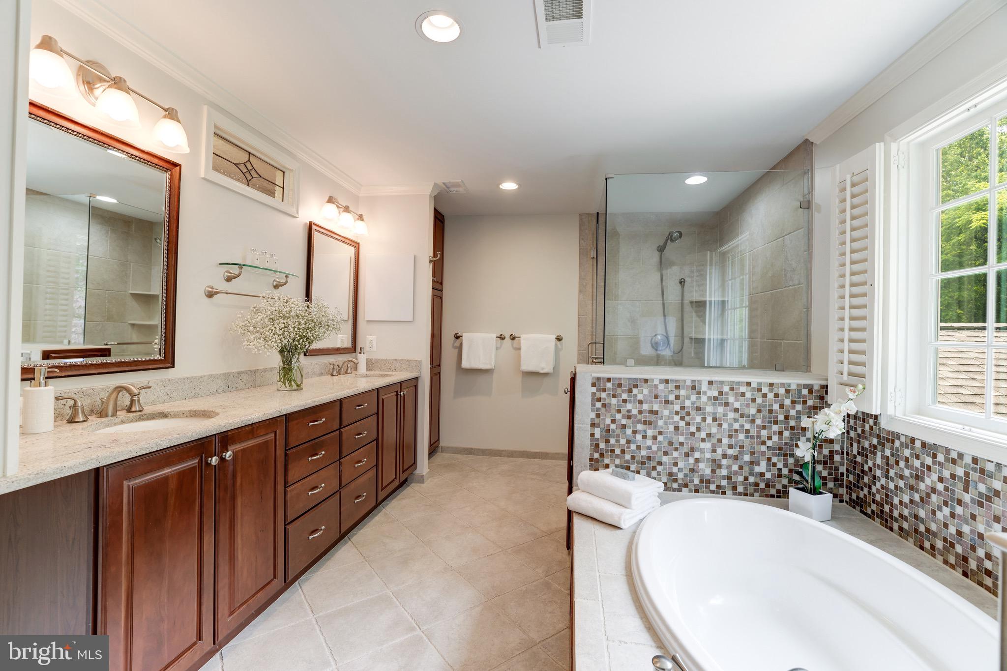 PEACOCK STATION - Residential