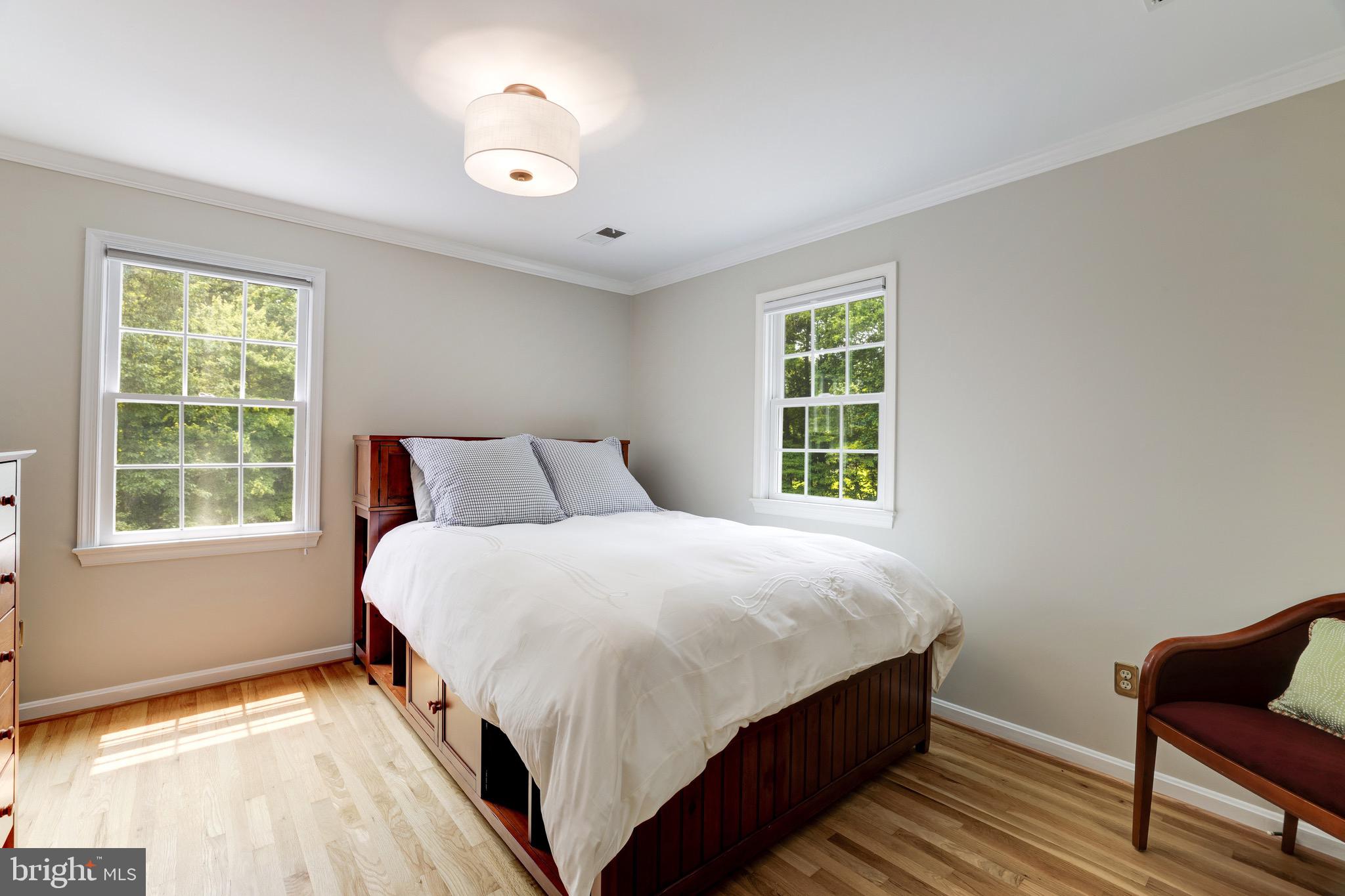 PEACOCK STATION - Residential