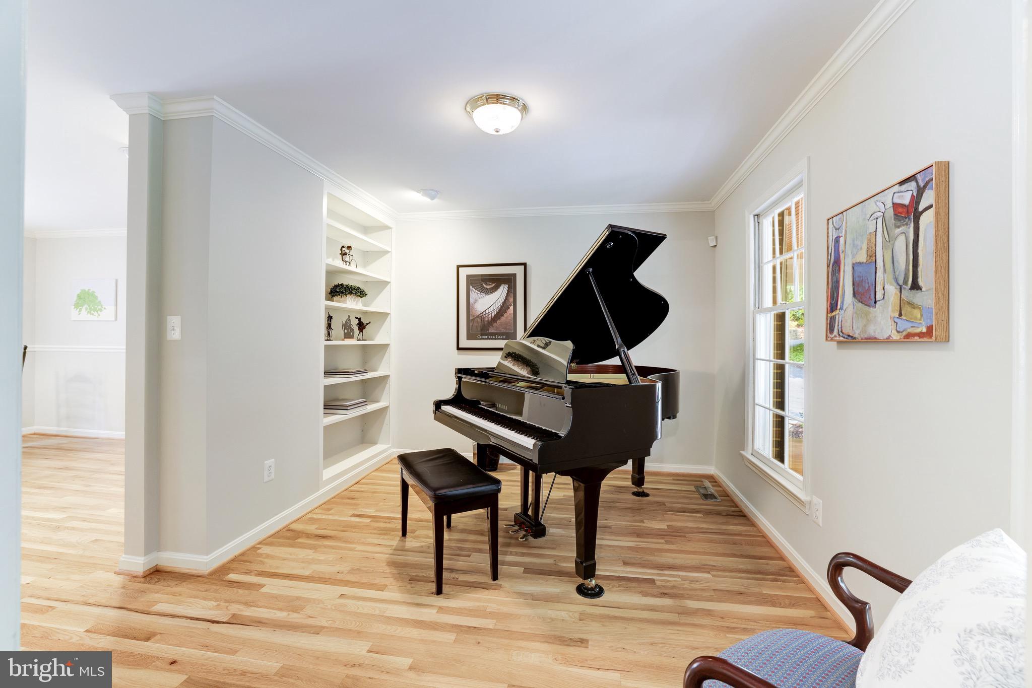 PEACOCK STATION - Residential