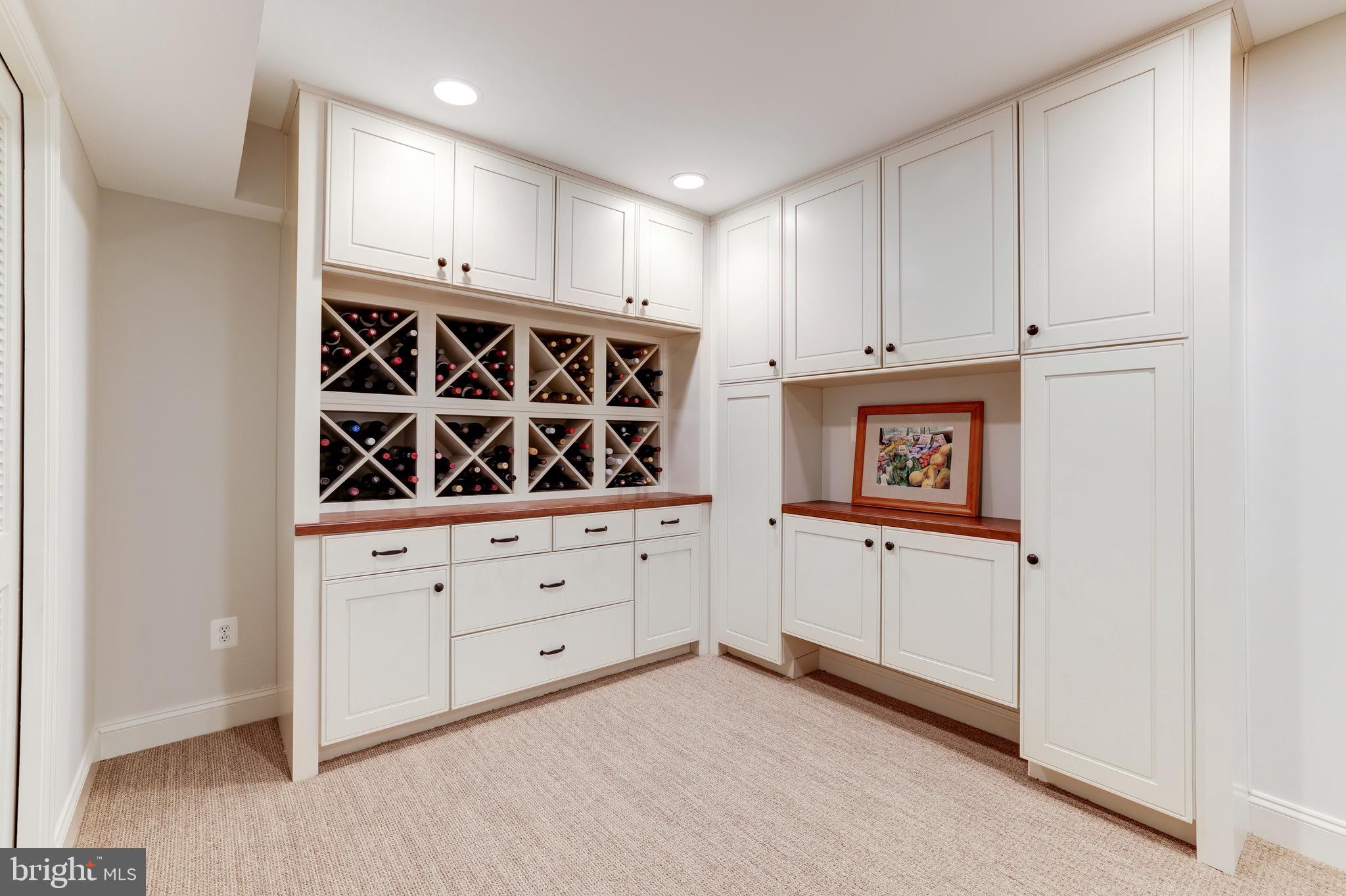 PEACOCK STATION - Residential