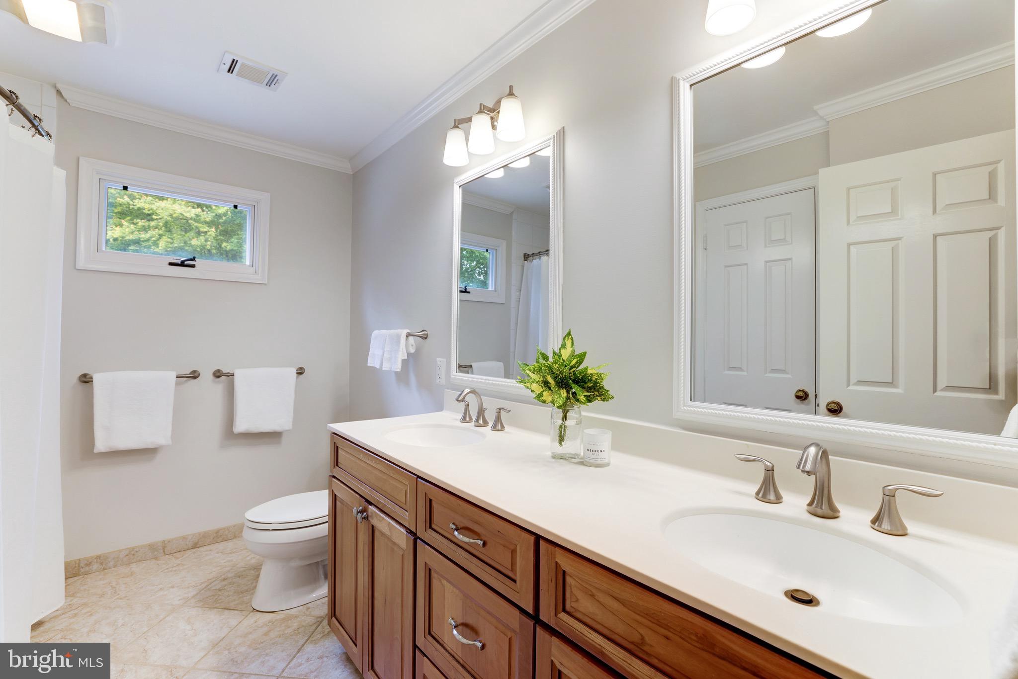 PEACOCK STATION - Residential