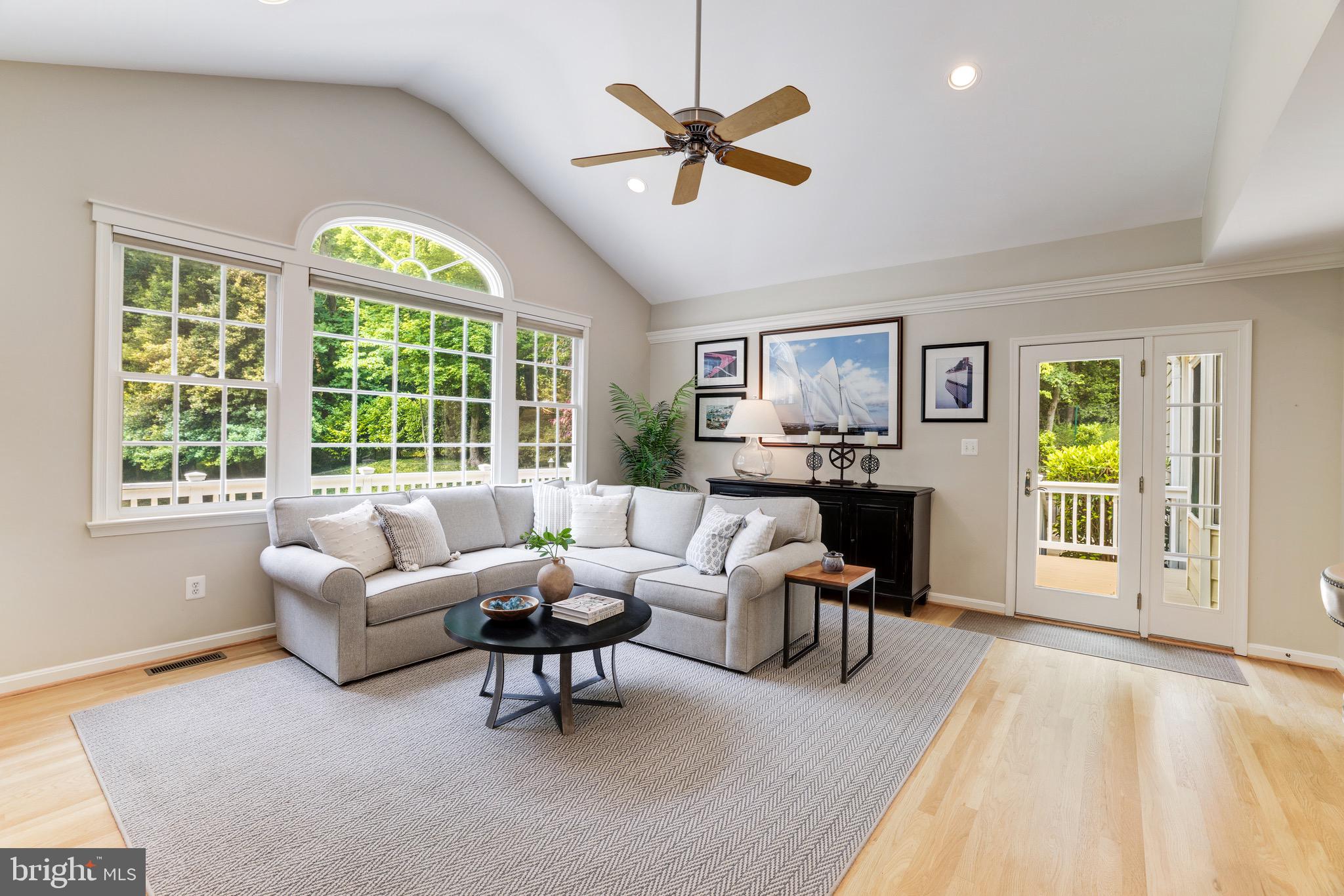 PEACOCK STATION - Residential