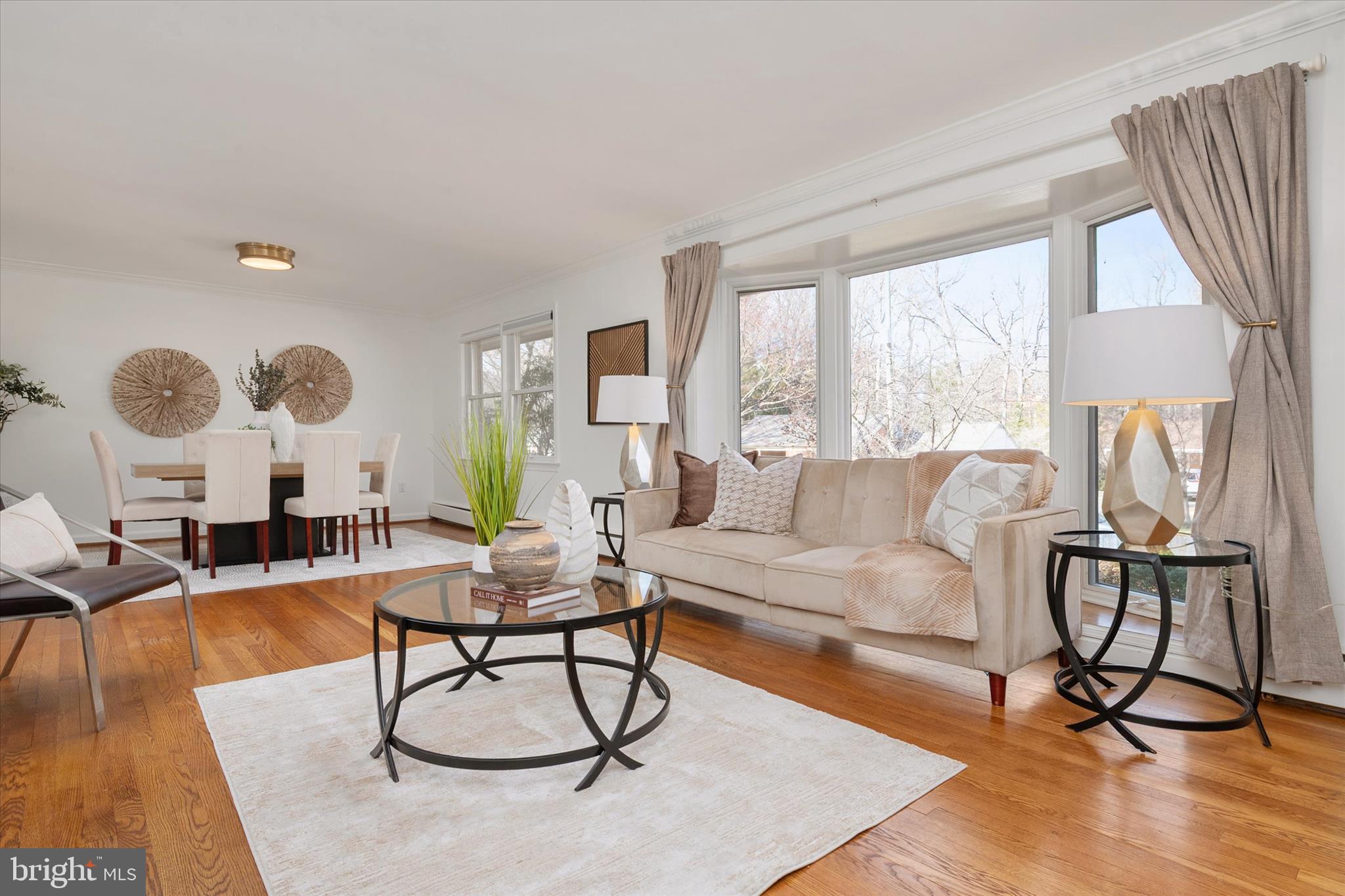 2100 HERMITAGE AVENUE