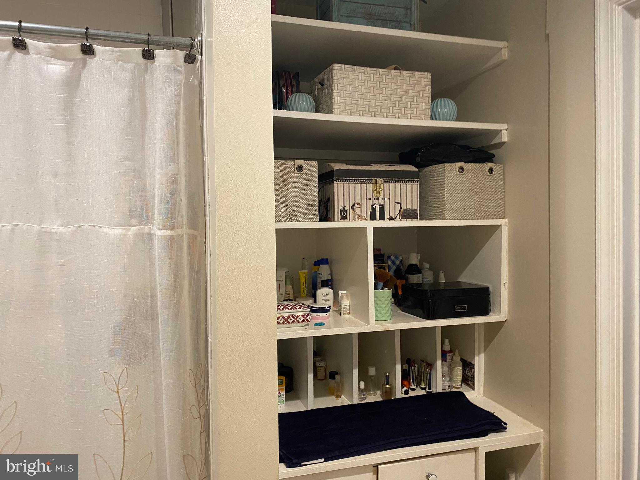 PINEWOOD LAWNS - Residential