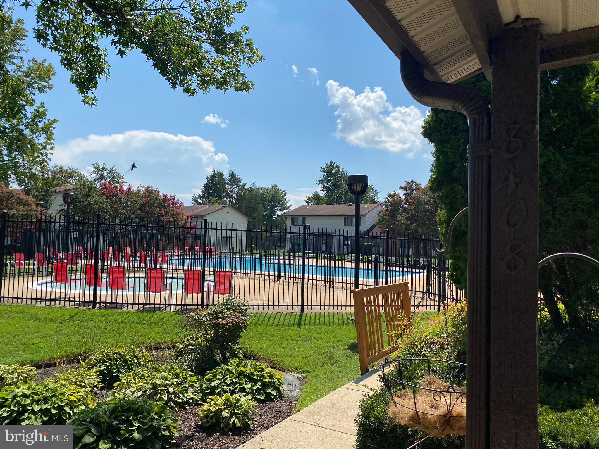 PINEWOOD LAWNS - Residential