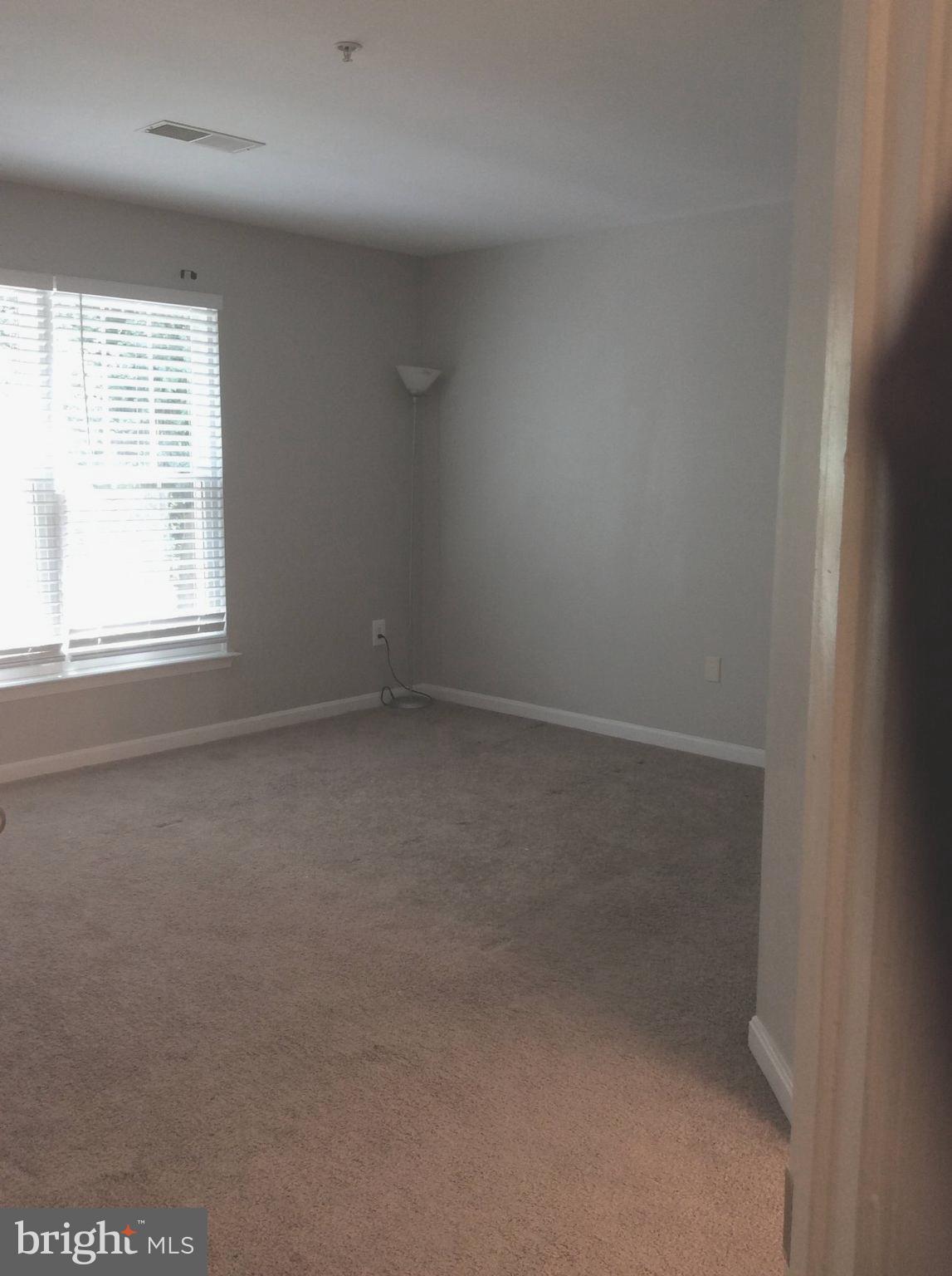 WOODVIEW VILLAGE - Residential Lease