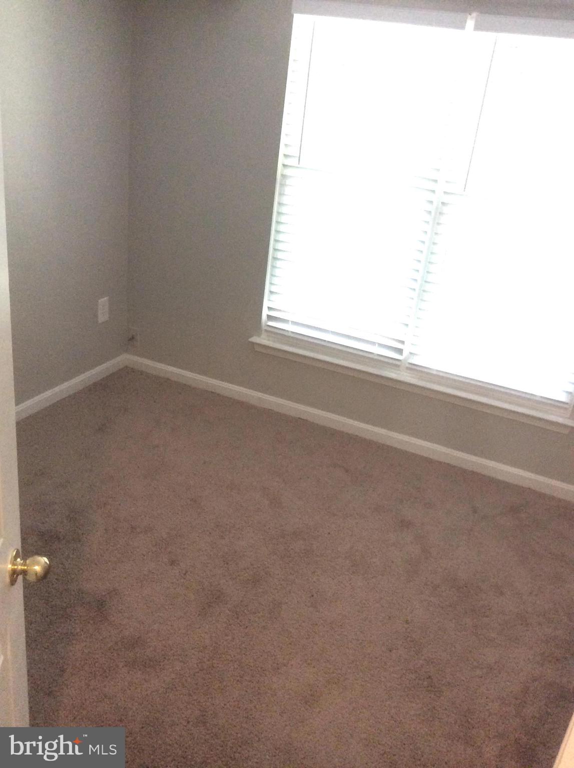 WOODVIEW VILLAGE - Residential Lease