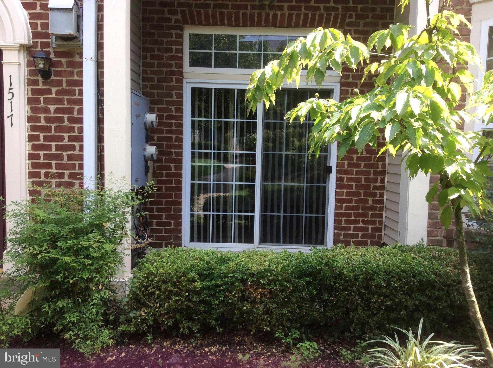 WOODVIEW VILLAGE - Residential Lease