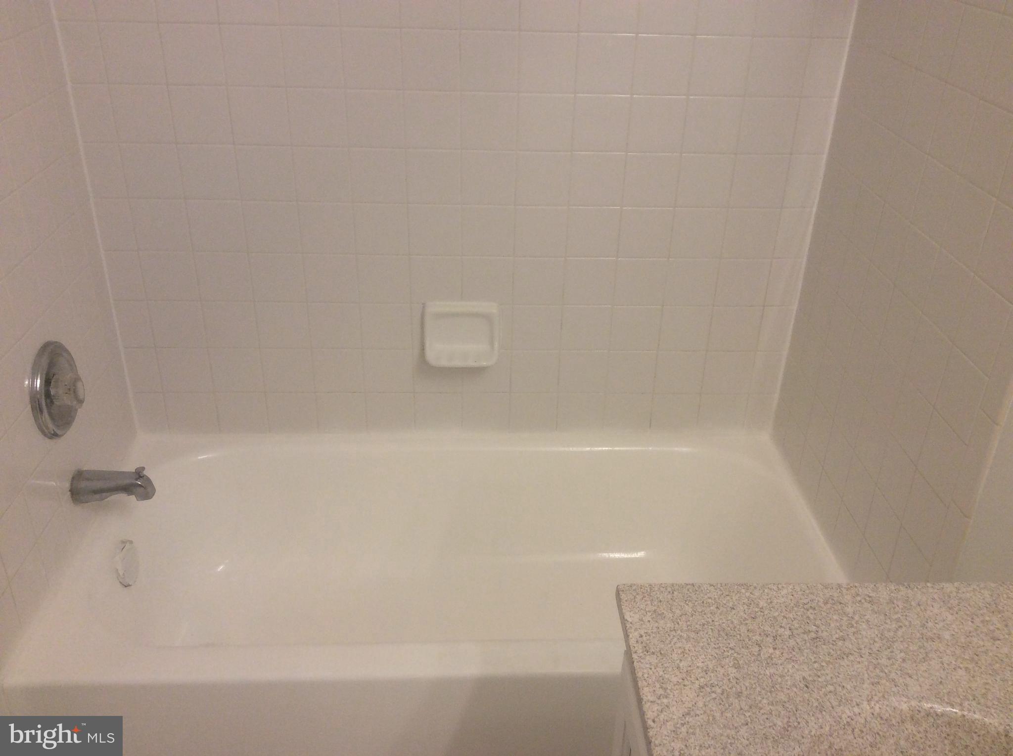 WOODVIEW VILLAGE - Residential Lease