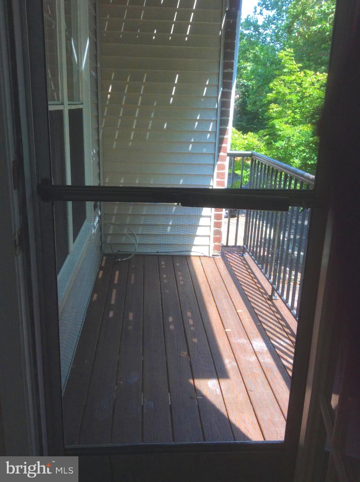 WOODVIEW VILLAGE - Residential Lease