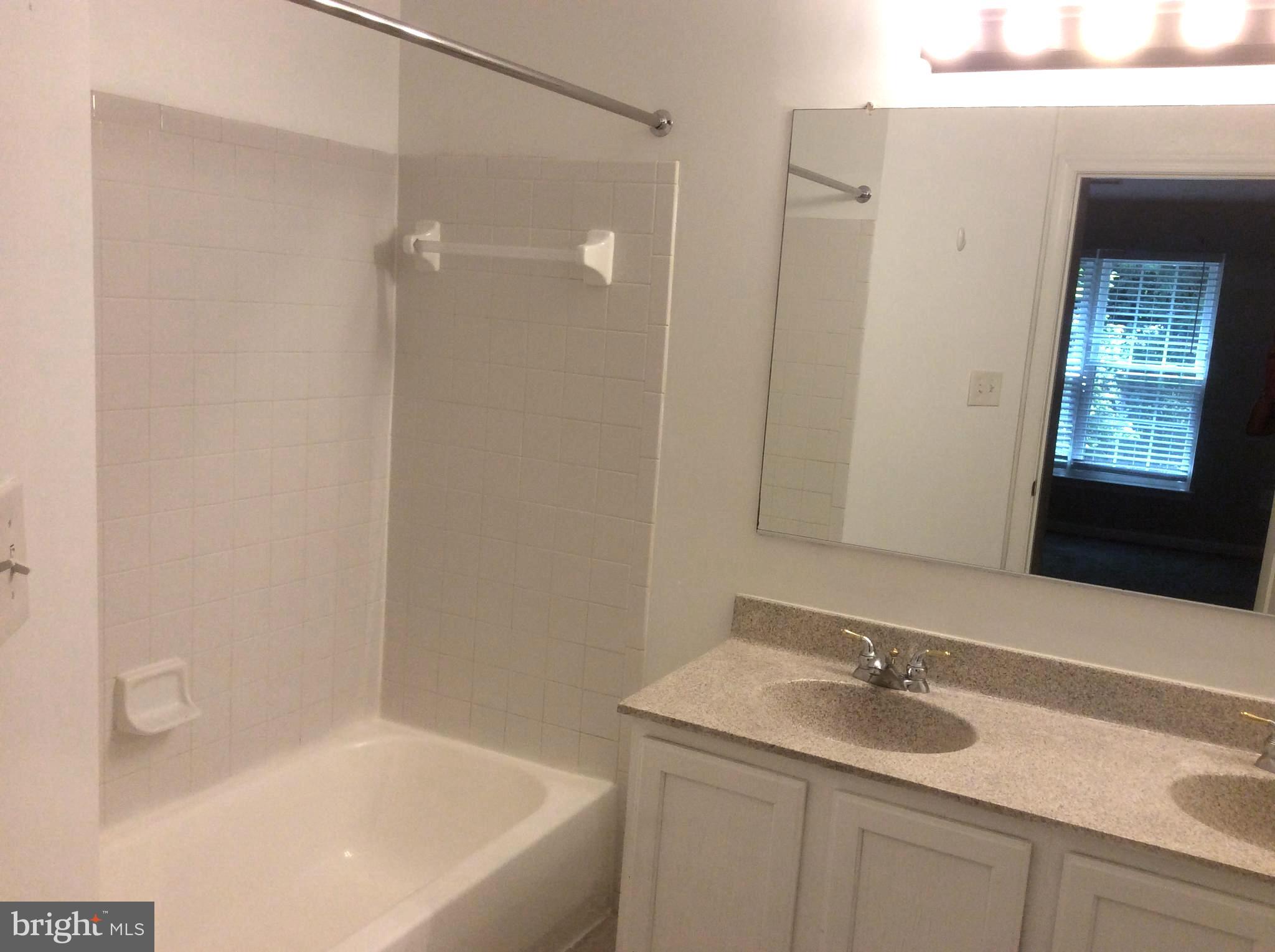 WOODVIEW VILLAGE - Residential Lease