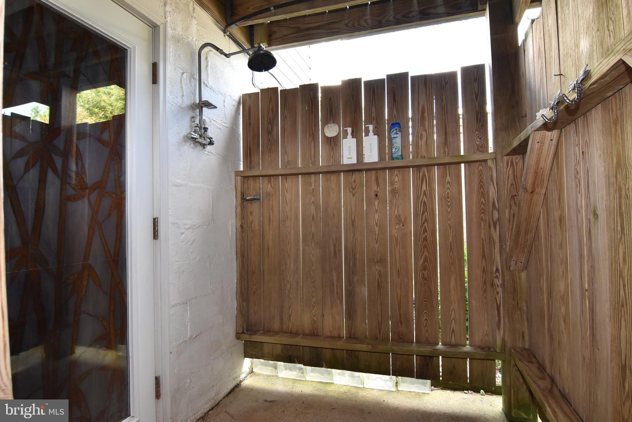 BAY VISTA - Residential