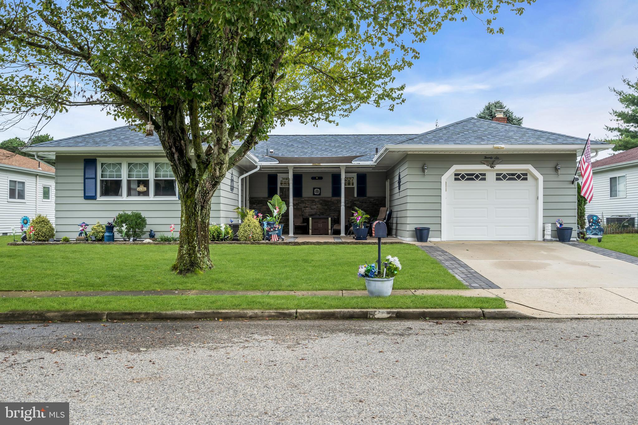 HOLIDAY CITY - WEST - Residential