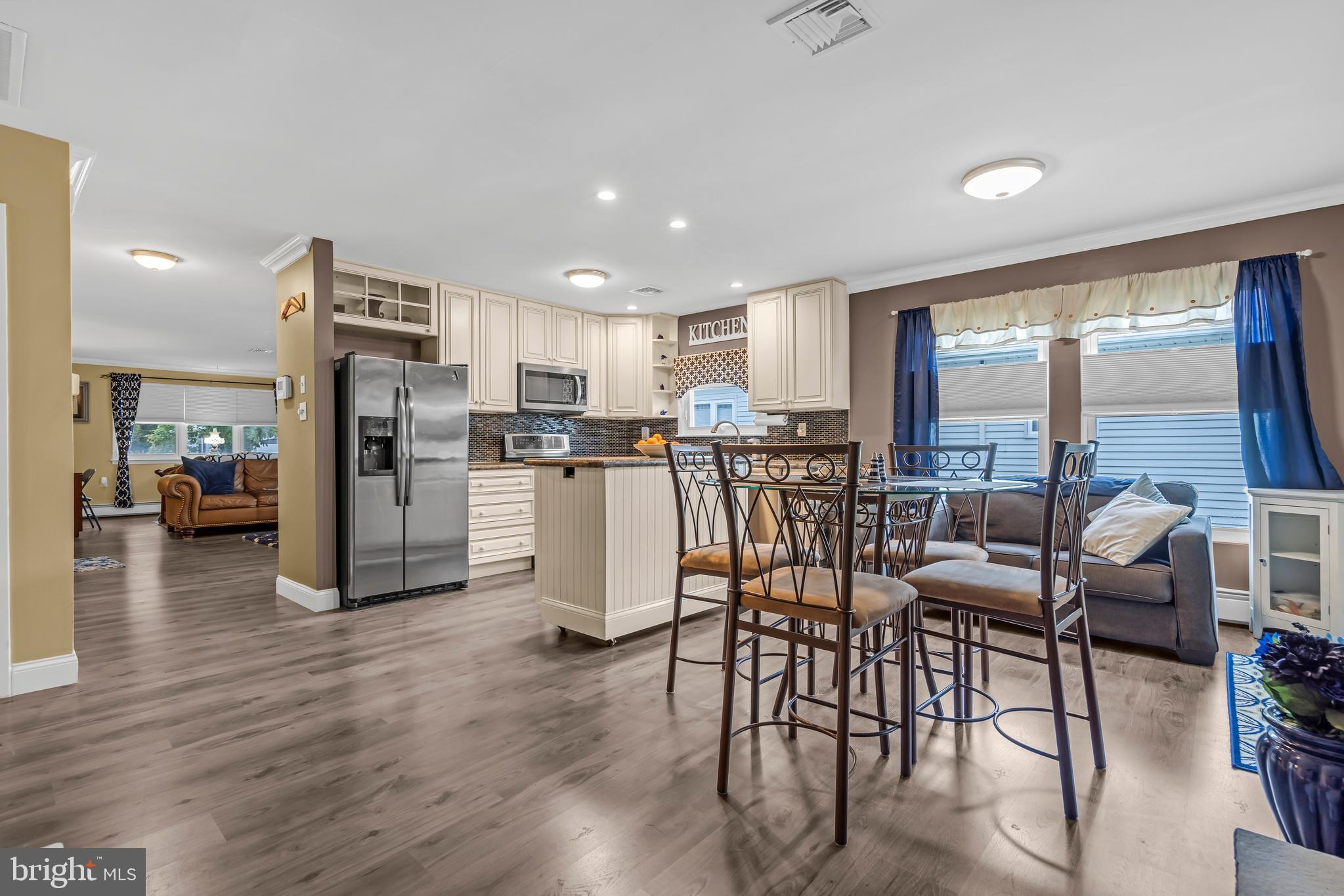 HOLIDAY CITY - WEST - Residential