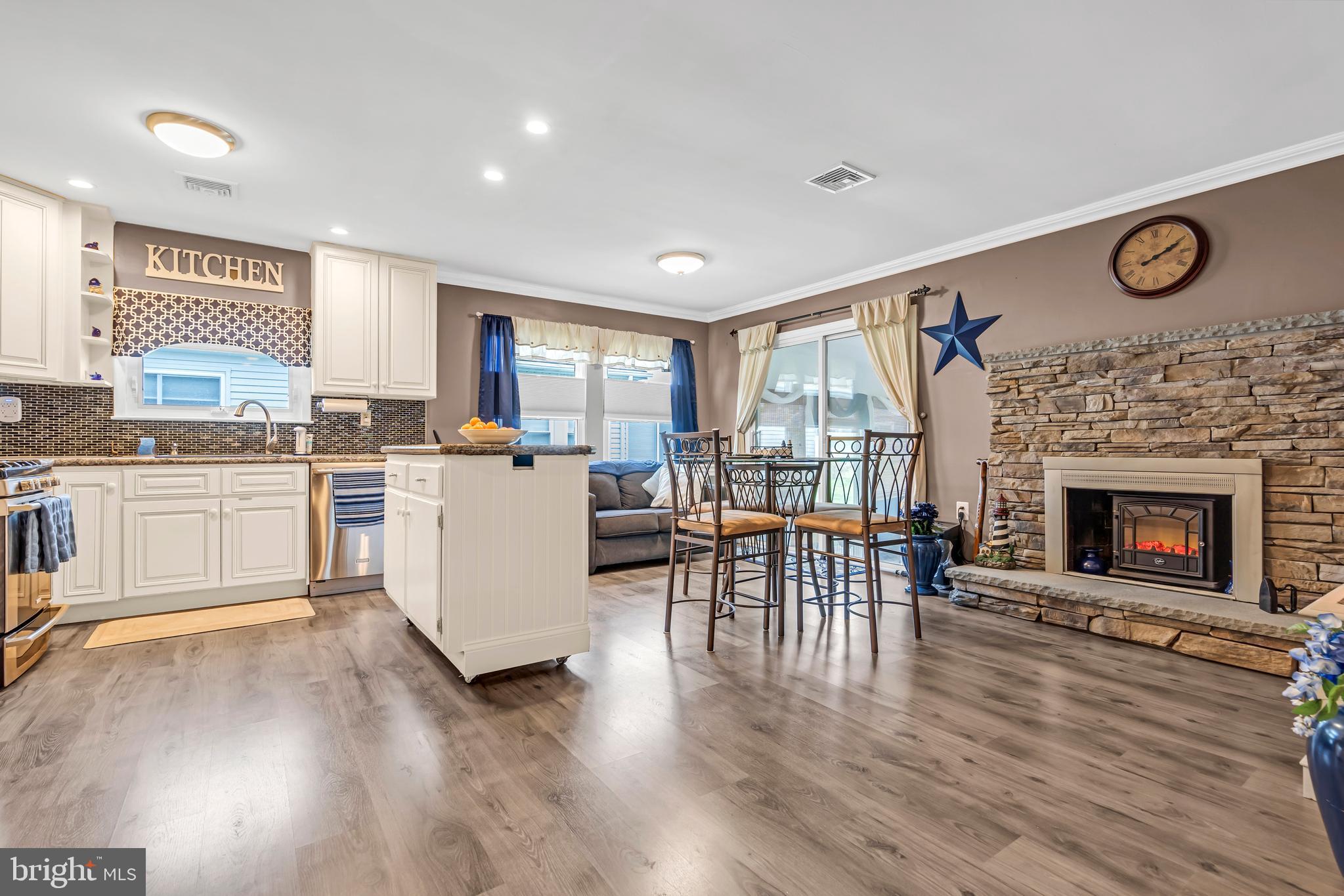 HOLIDAY CITY - WEST - Residential