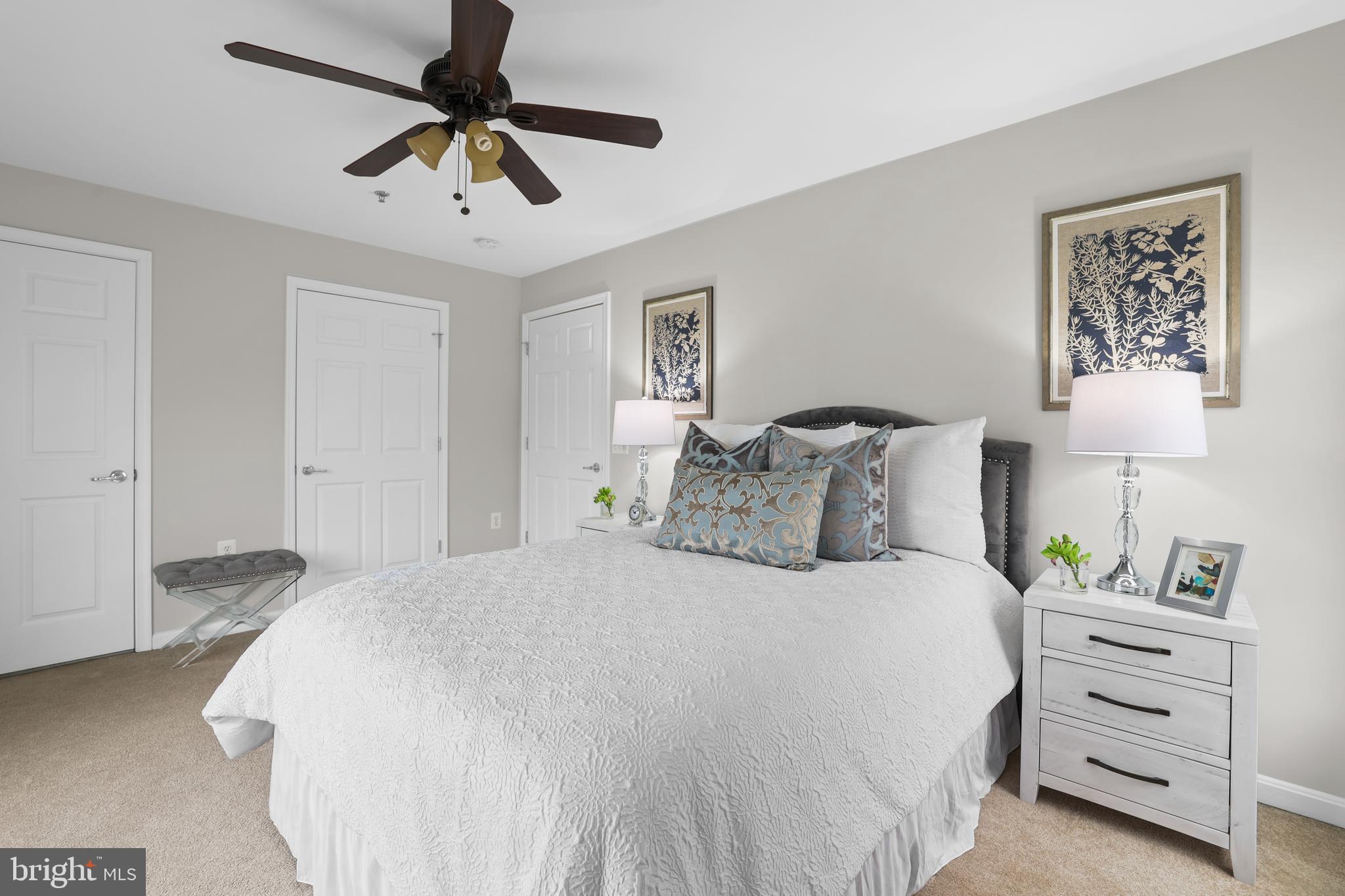 GROVETON WOODS - Residential