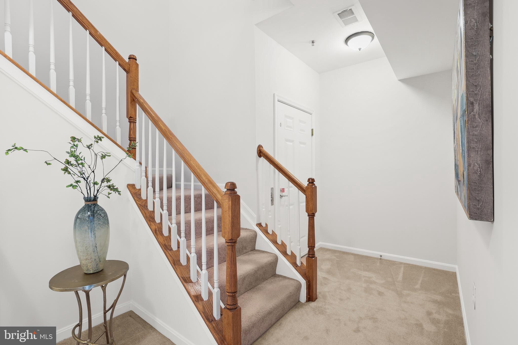 GROVETON WOODS - Residential