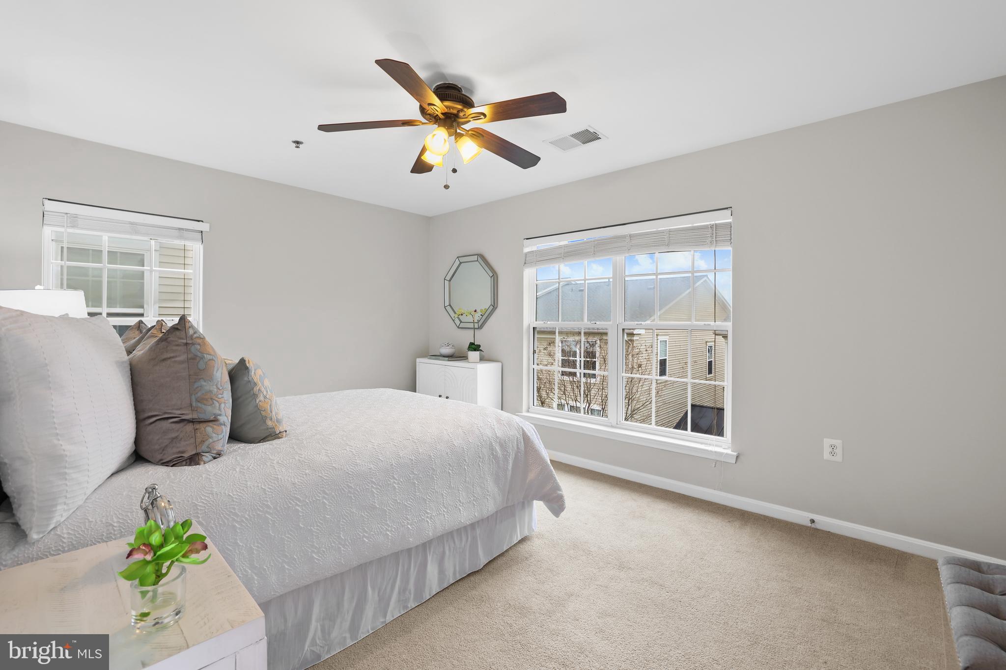 GROVETON WOODS - Residential