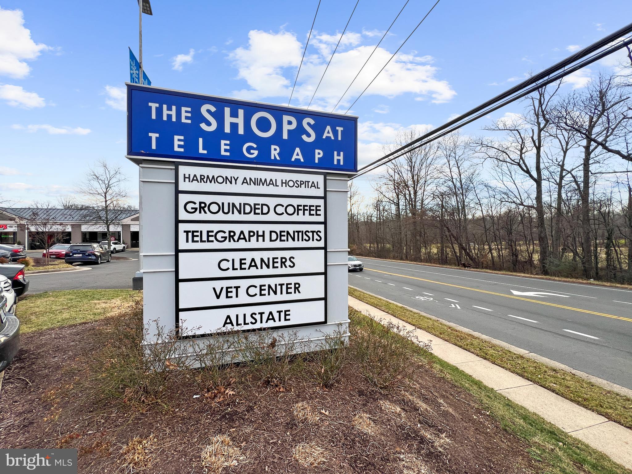 GROVETON WOODS - Residential