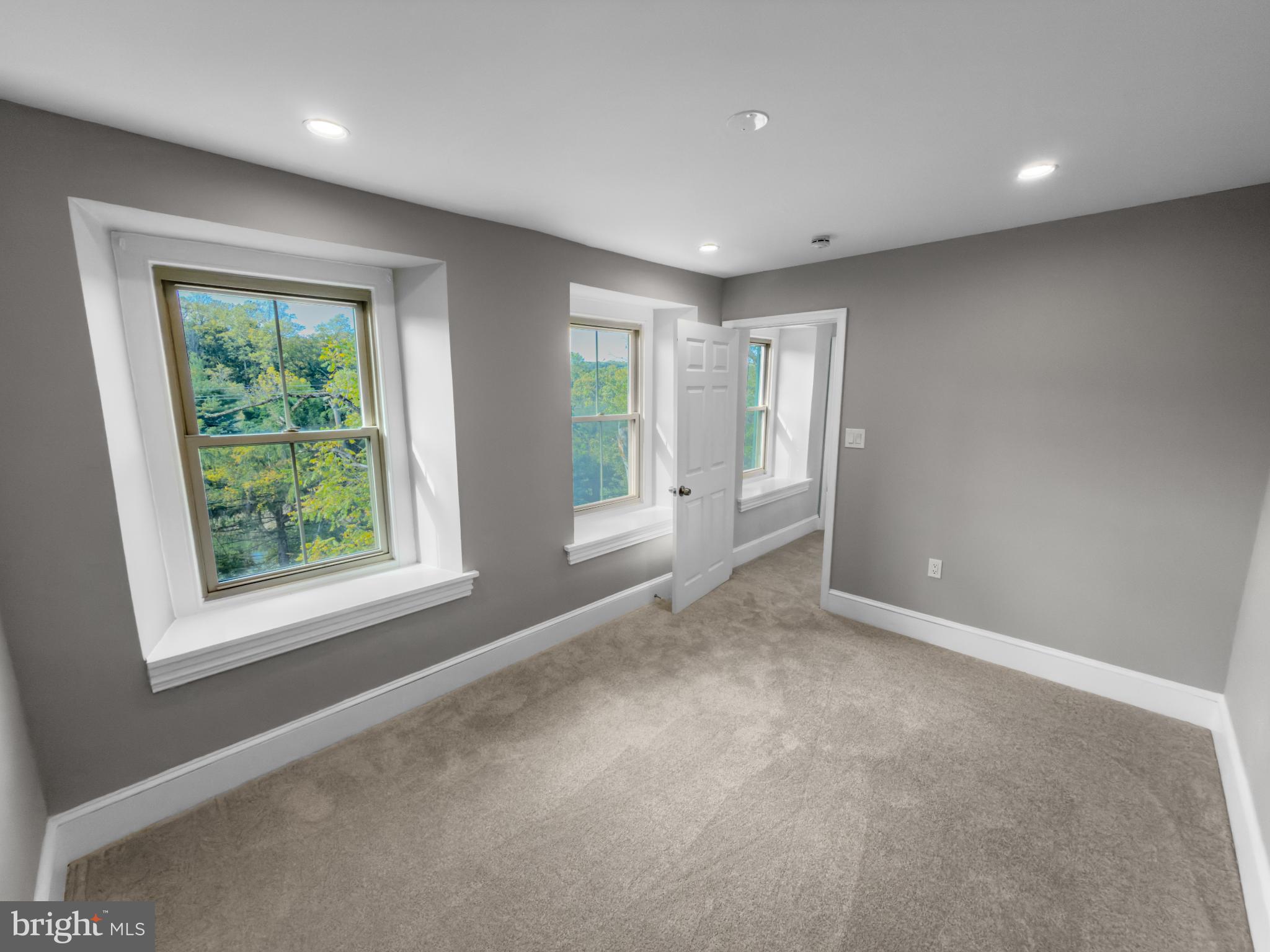 WEST VINCENT - Residential