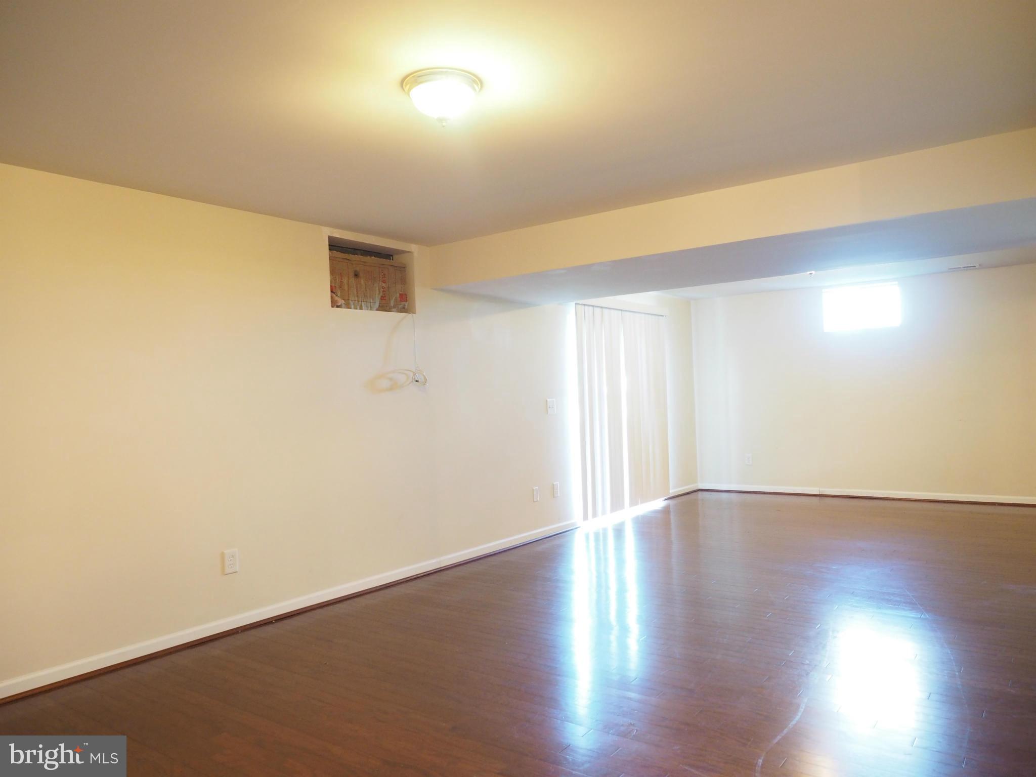 SPRUCE HILL ESTATES - Residential