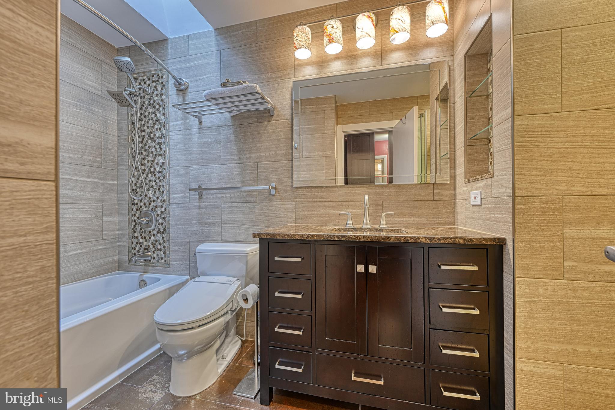 WORTHINGTON HILLSIDE II - Residential