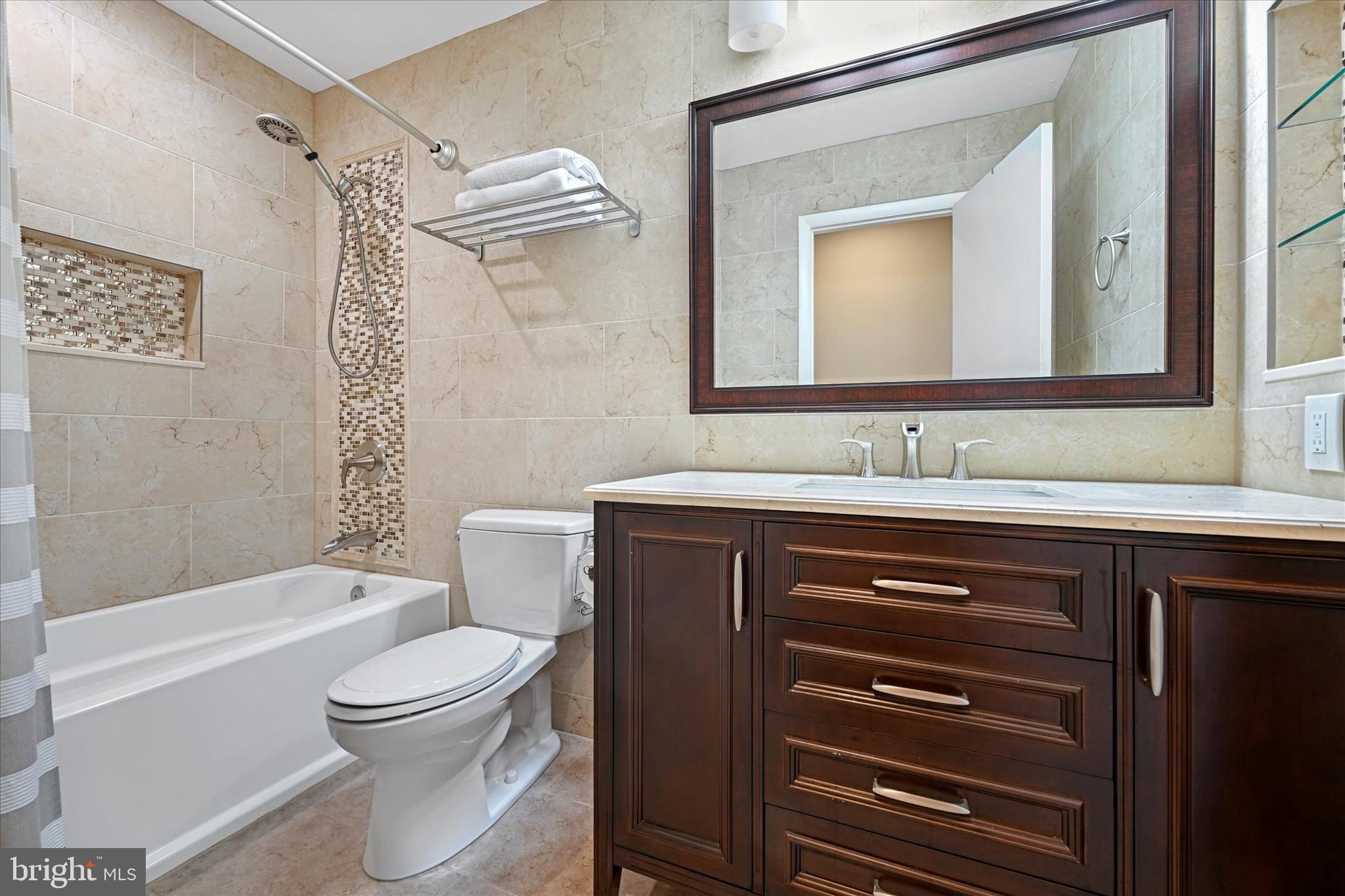 WORTHINGTON HILLSIDE II - Residential