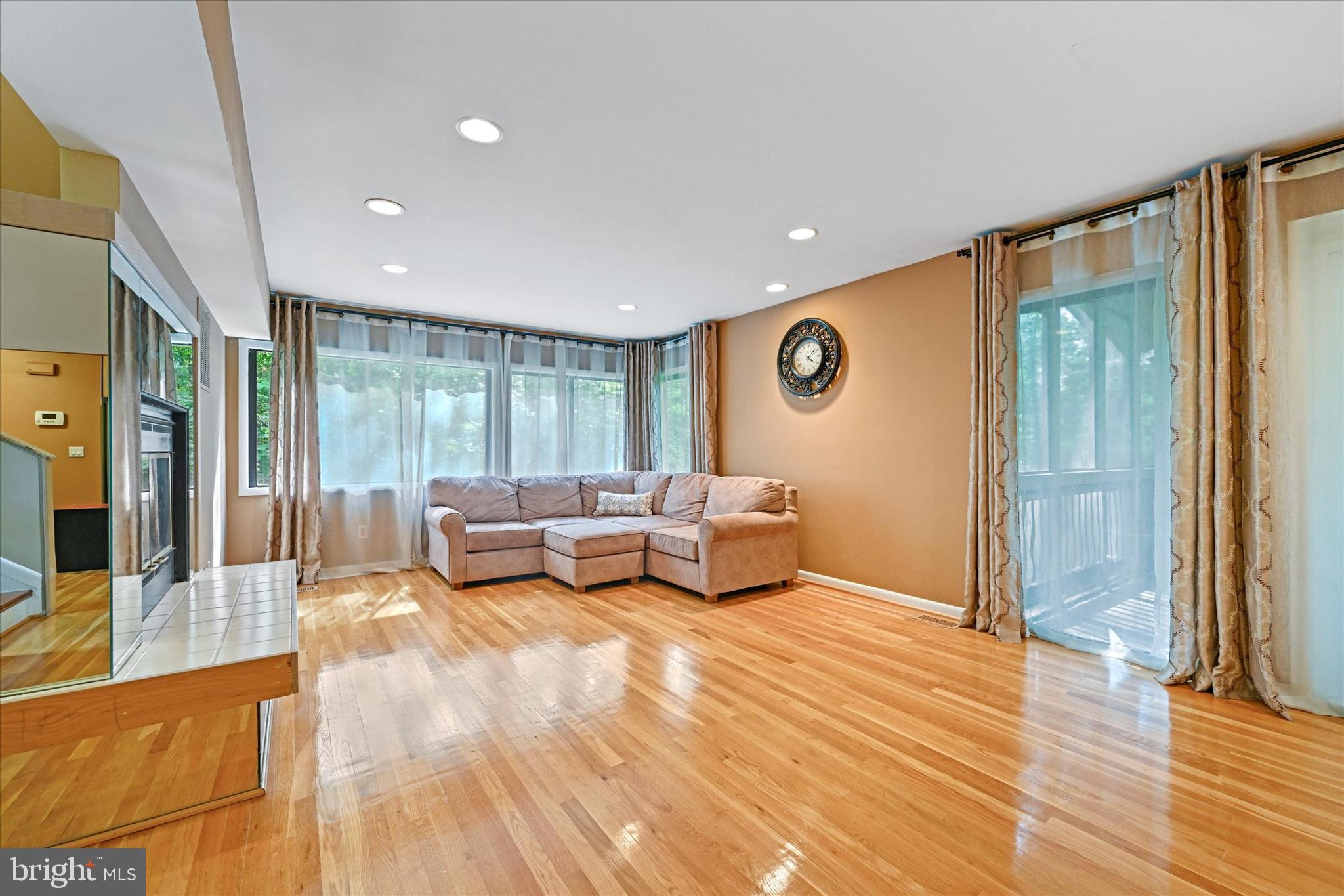 WORTHINGTON HILLSIDE II - Residential