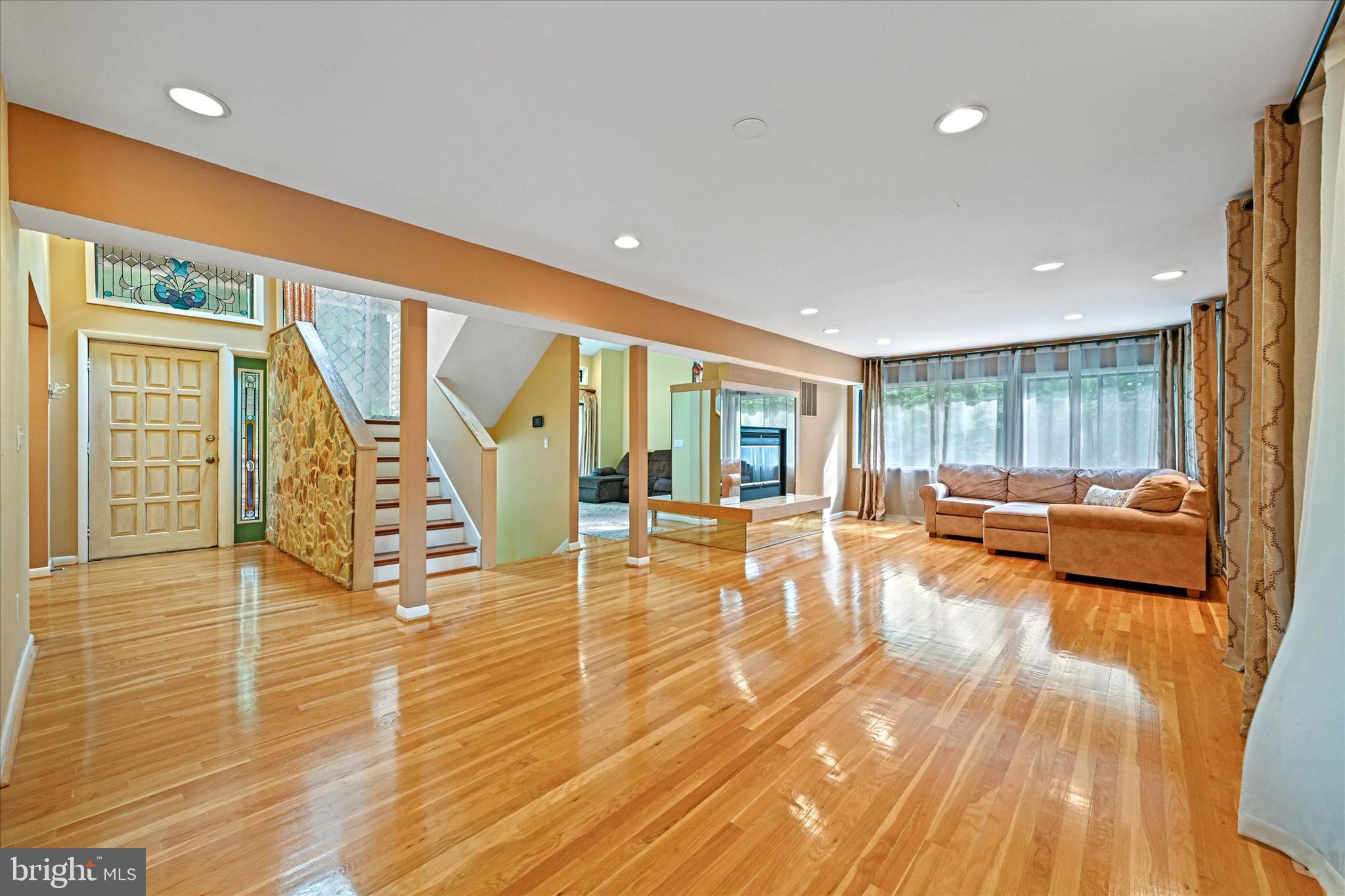 WORTHINGTON HILLSIDE II - Residential