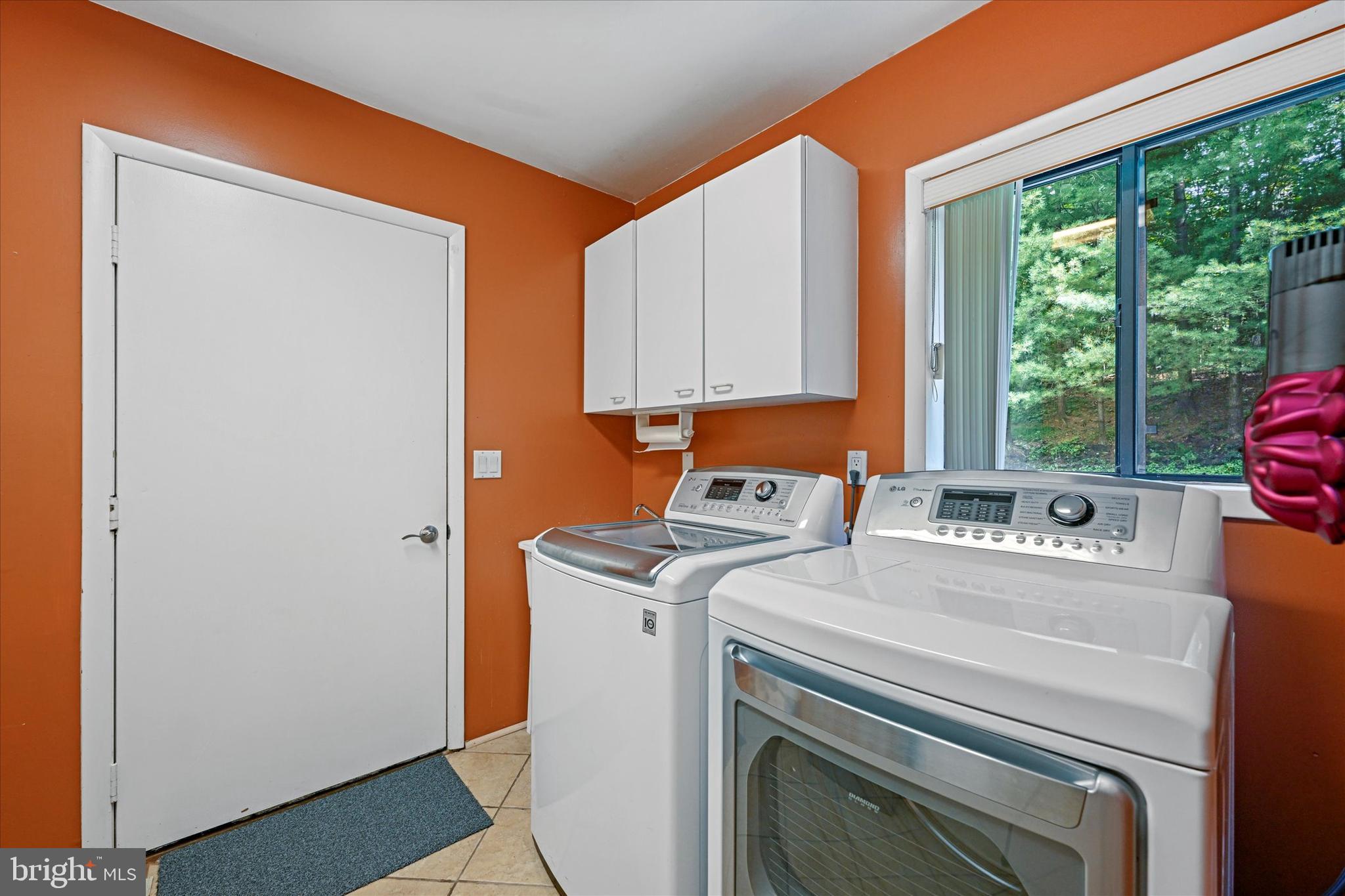 WORTHINGTON HILLSIDE II - Residential