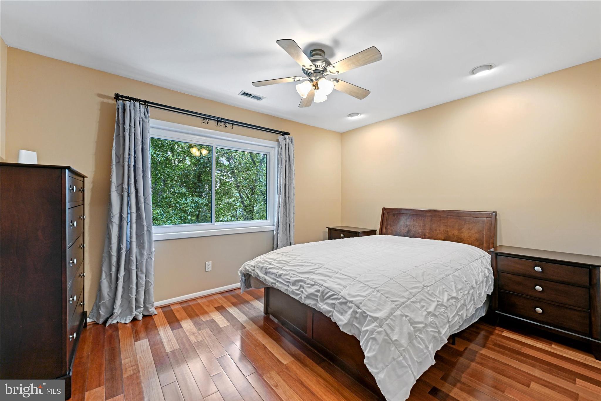 WORTHINGTON HILLSIDE II - Residential