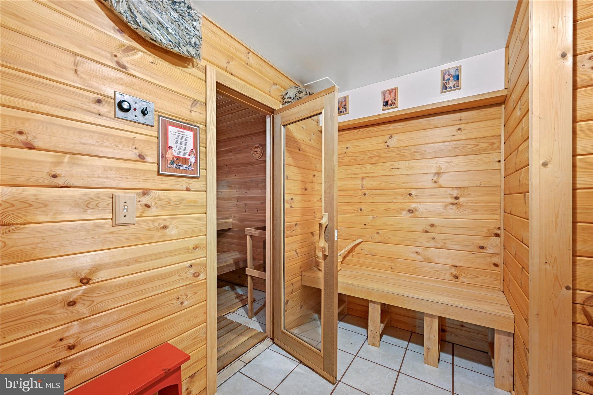 WORTHINGTON HILLSIDE II - Residential