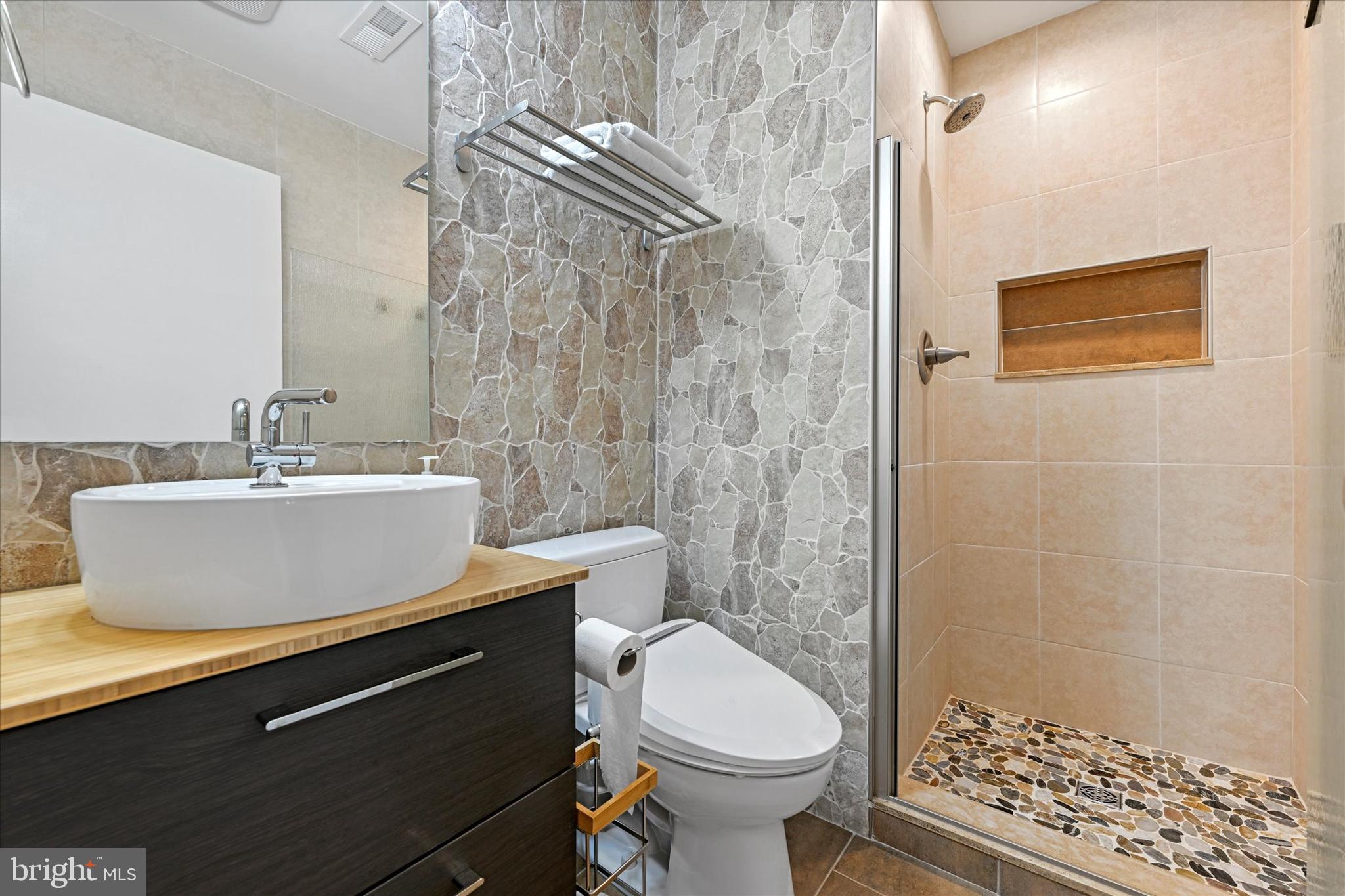 WORTHINGTON HILLSIDE II - Residential