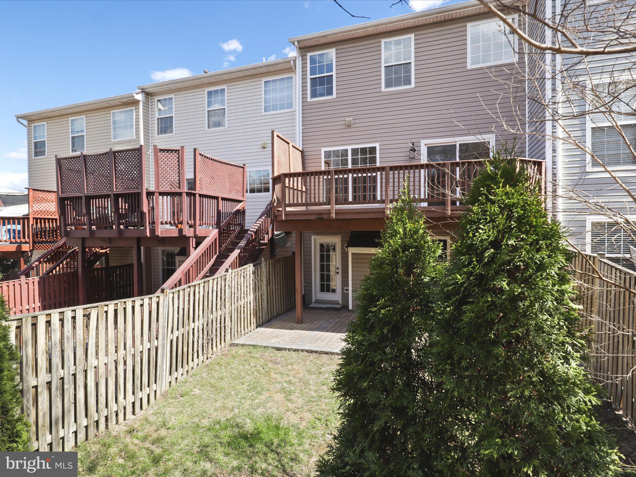 SPRING LAKES - Residential