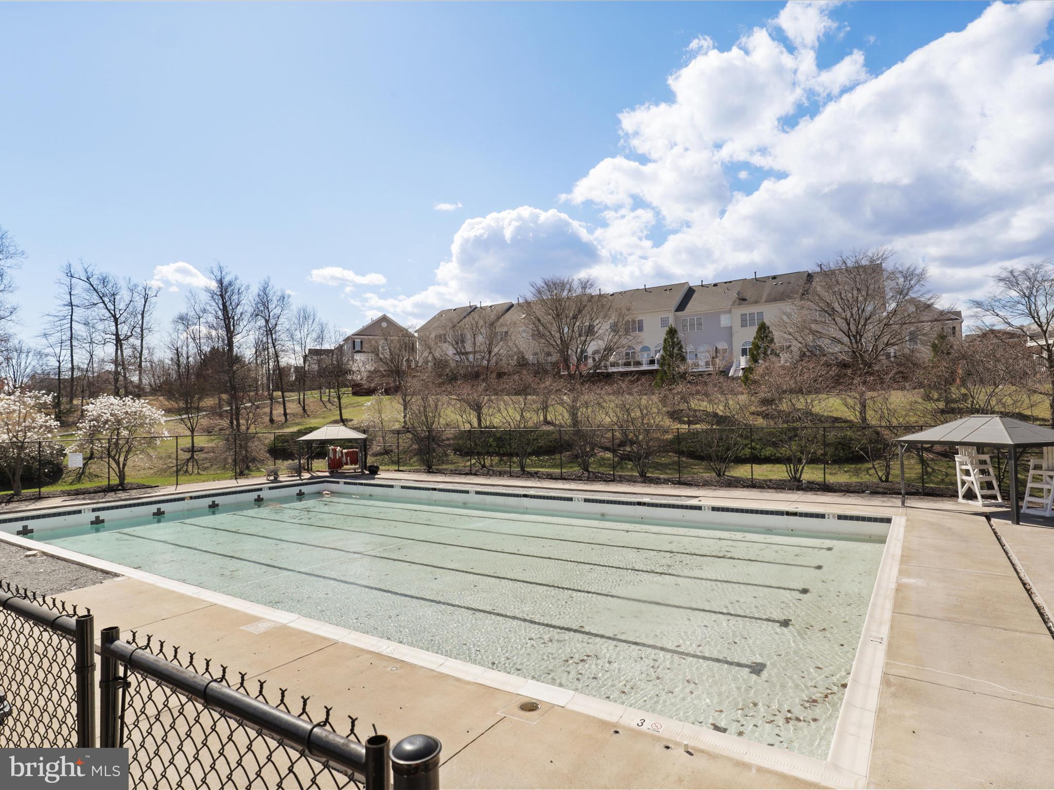 SPRING LAKES - Residential