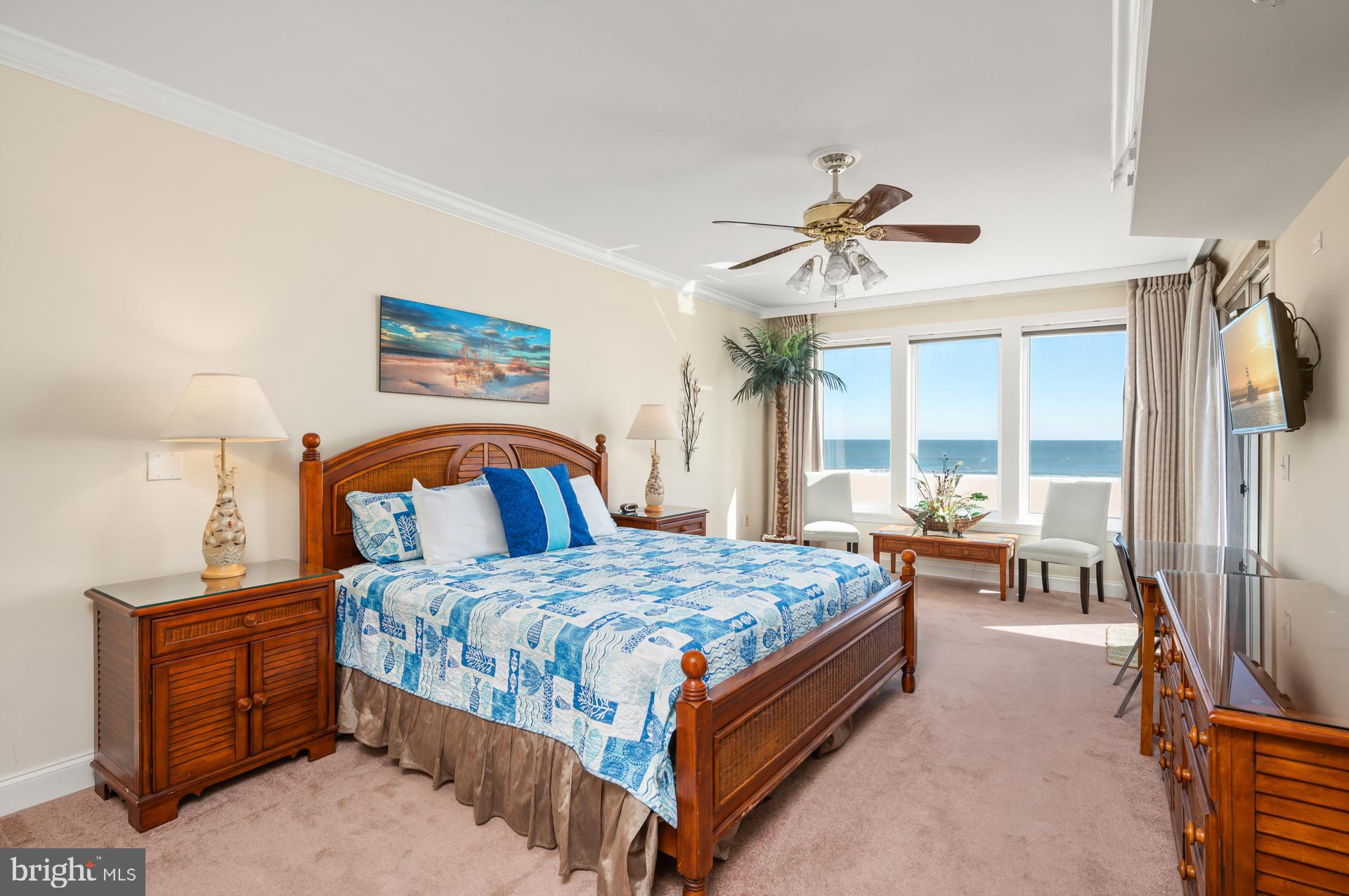 BELMONT TOWERS - Residential