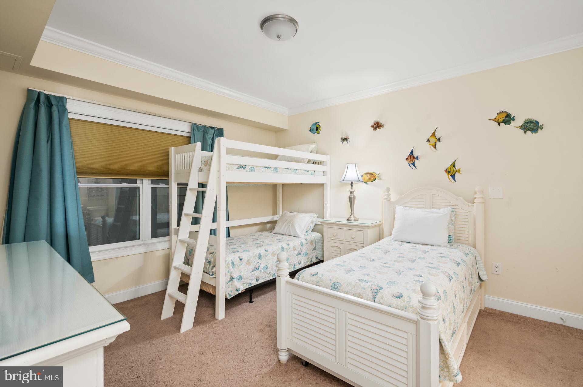 BELMONT TOWERS - Residential