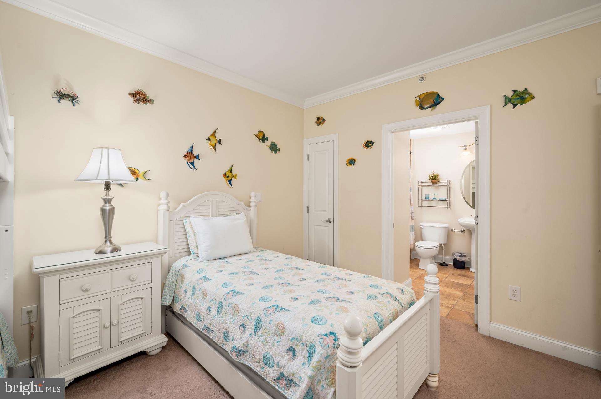 BELMONT TOWERS - Residential